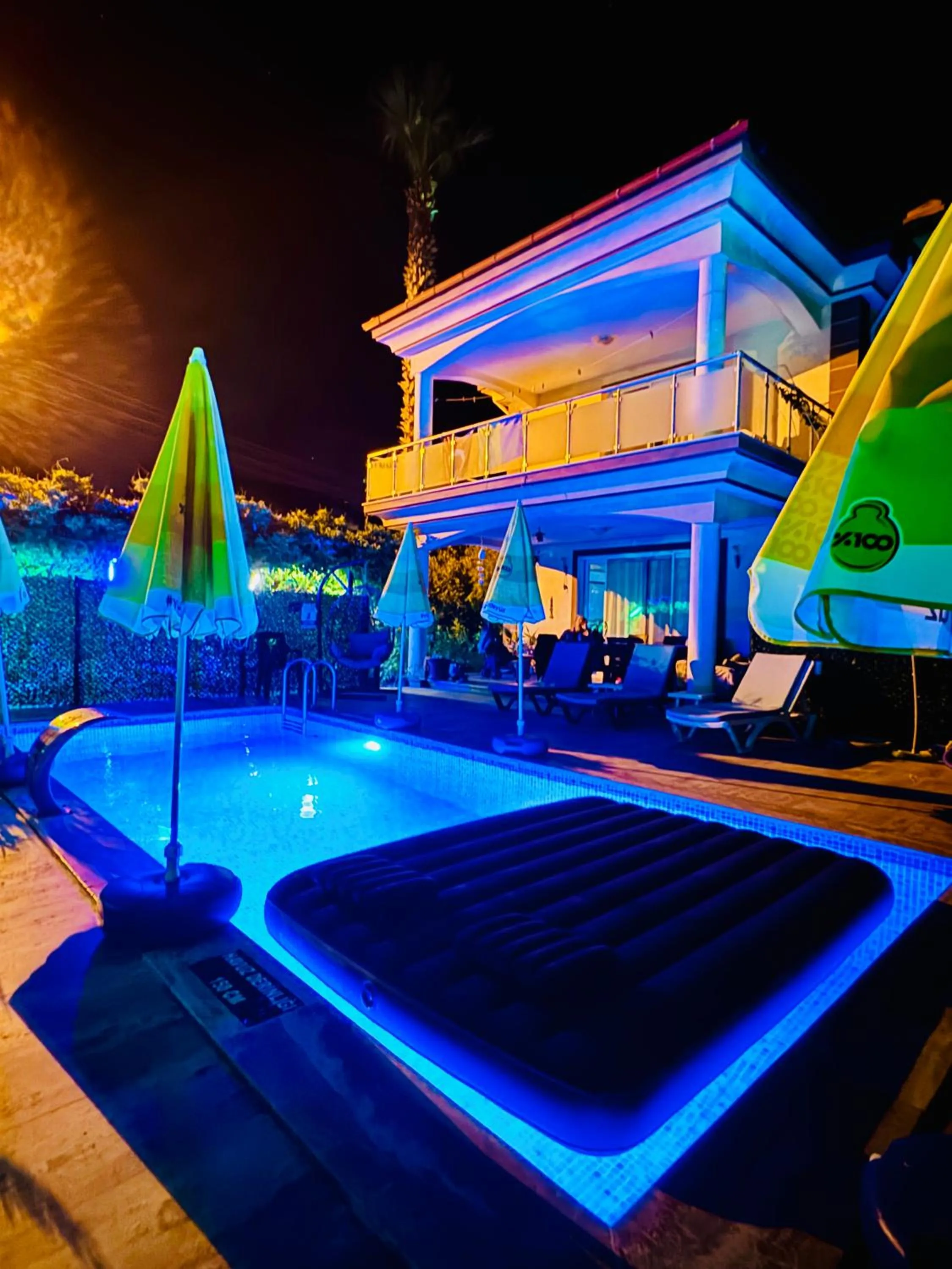 Night in Villa Balım