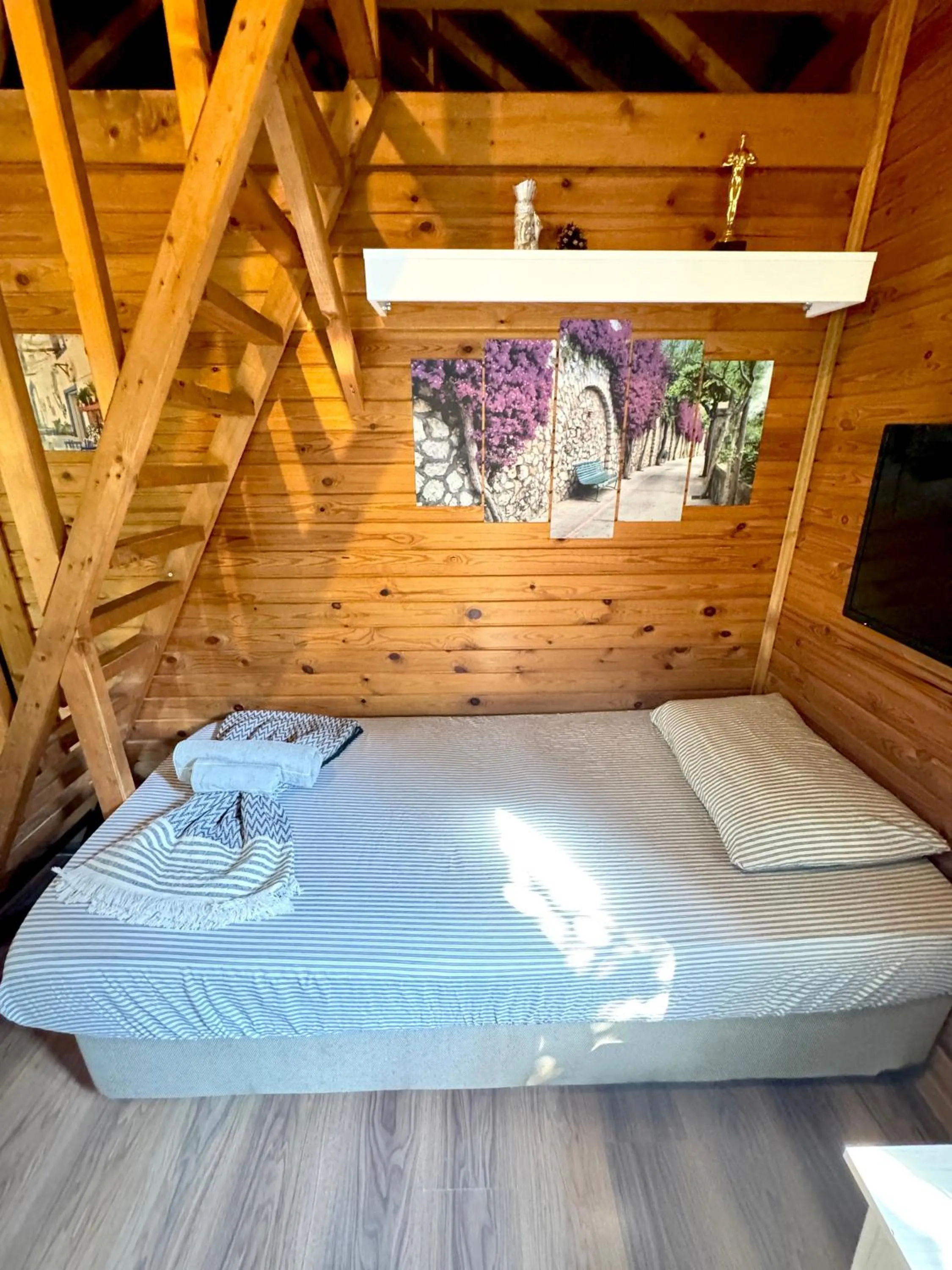 Bed in Villa Balım