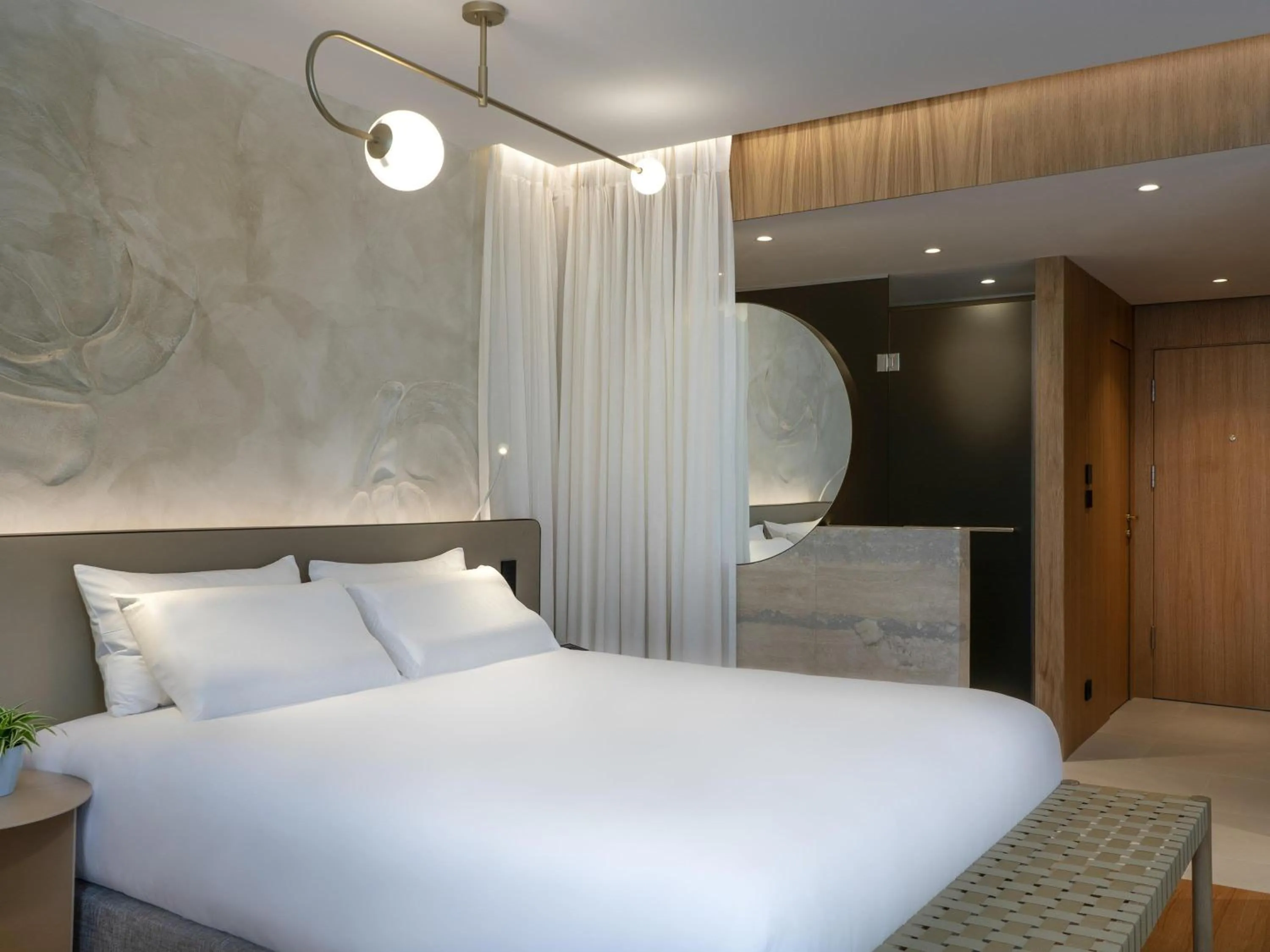 Bedroom, Bed in Maison Sofia - MGallery