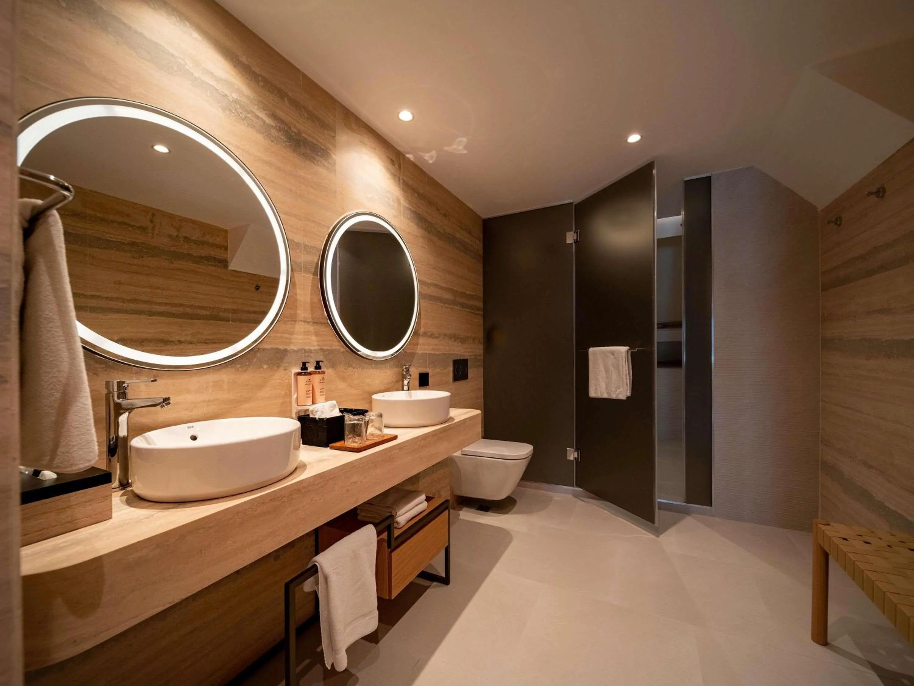 Photo of the whole room in Maison Sofia - MGallery