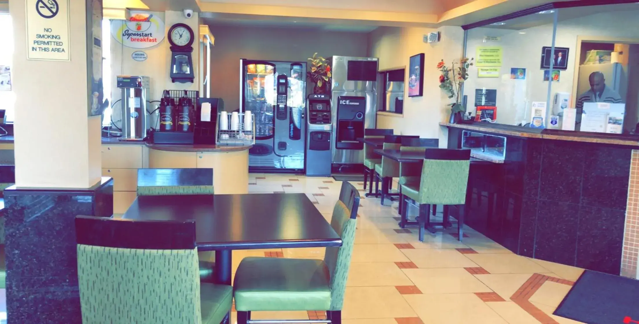 Super 8 by Wyndham Hartford Super 8 by Wyndham Hartford