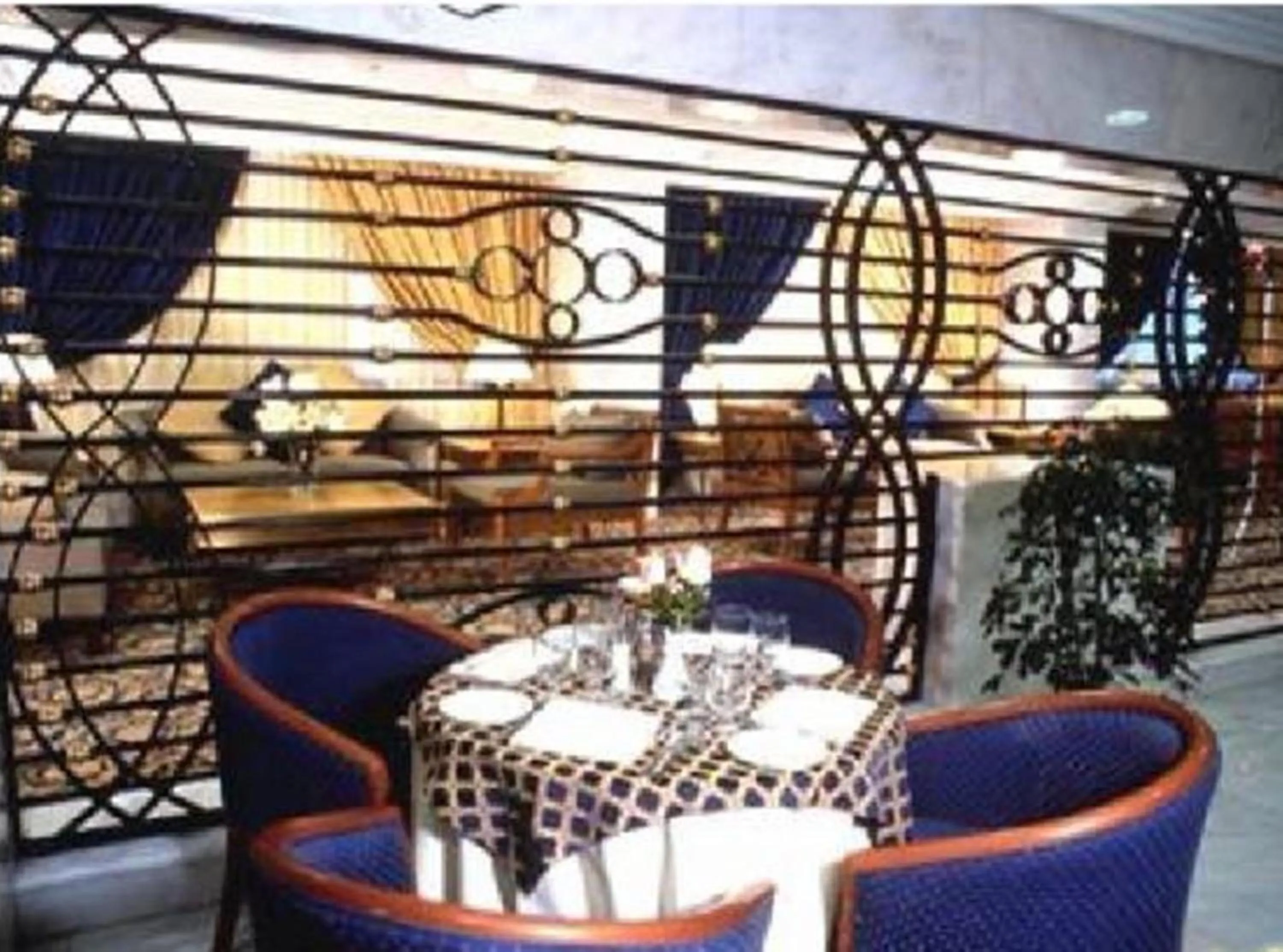 Restaurant/places to eat in Elaf Ajyad Hotel Makkah