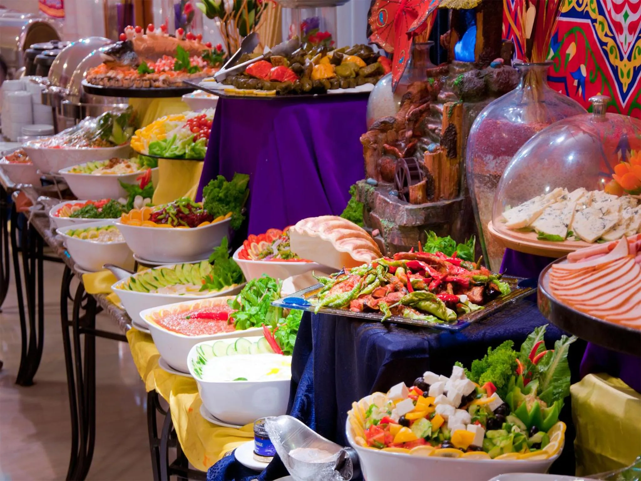 Restaurant/places to eat in Elaf Ajyad Hotel Makkah