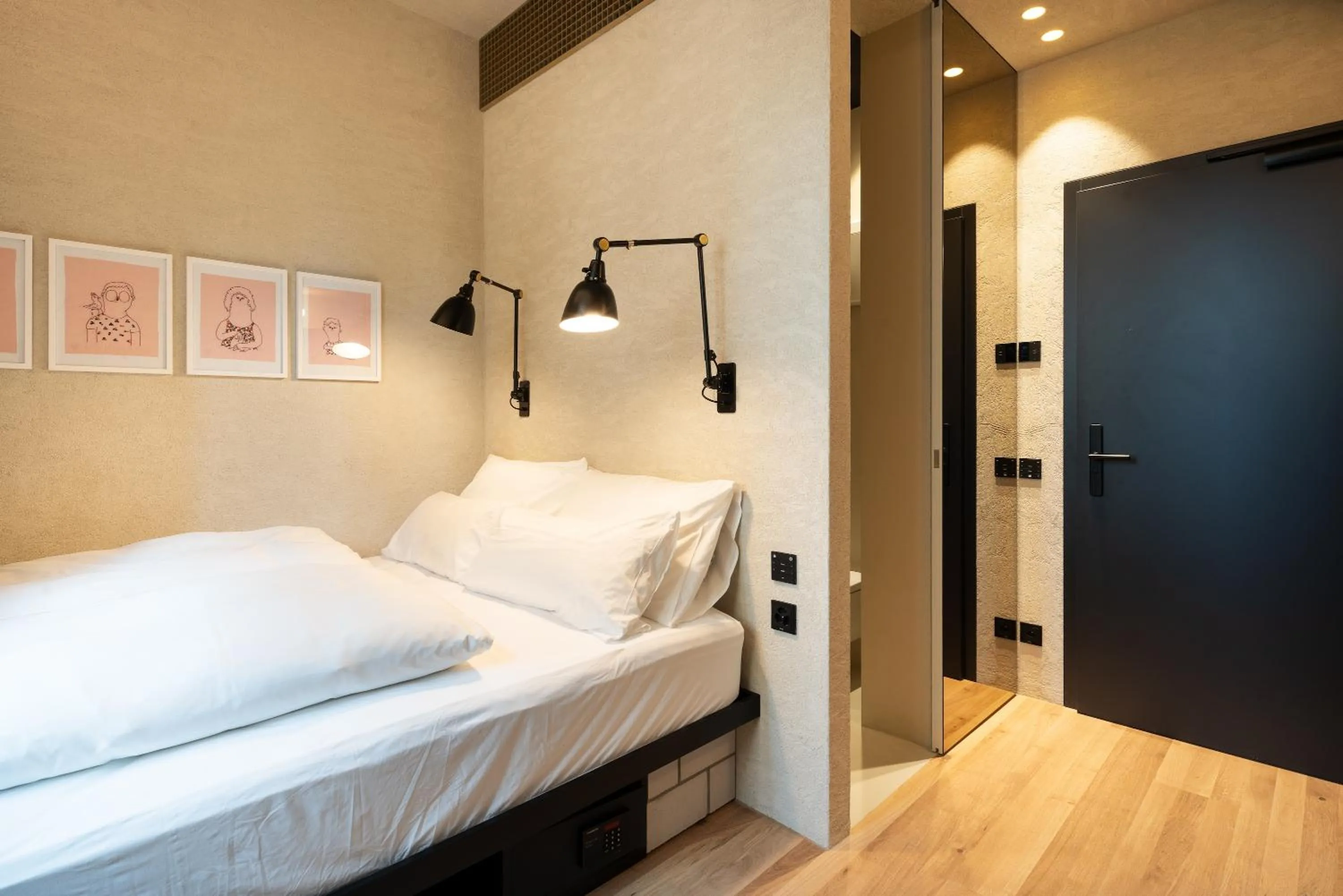 Bed in B5 Boutique & Design Hotel - Digital Check in - Adults Only