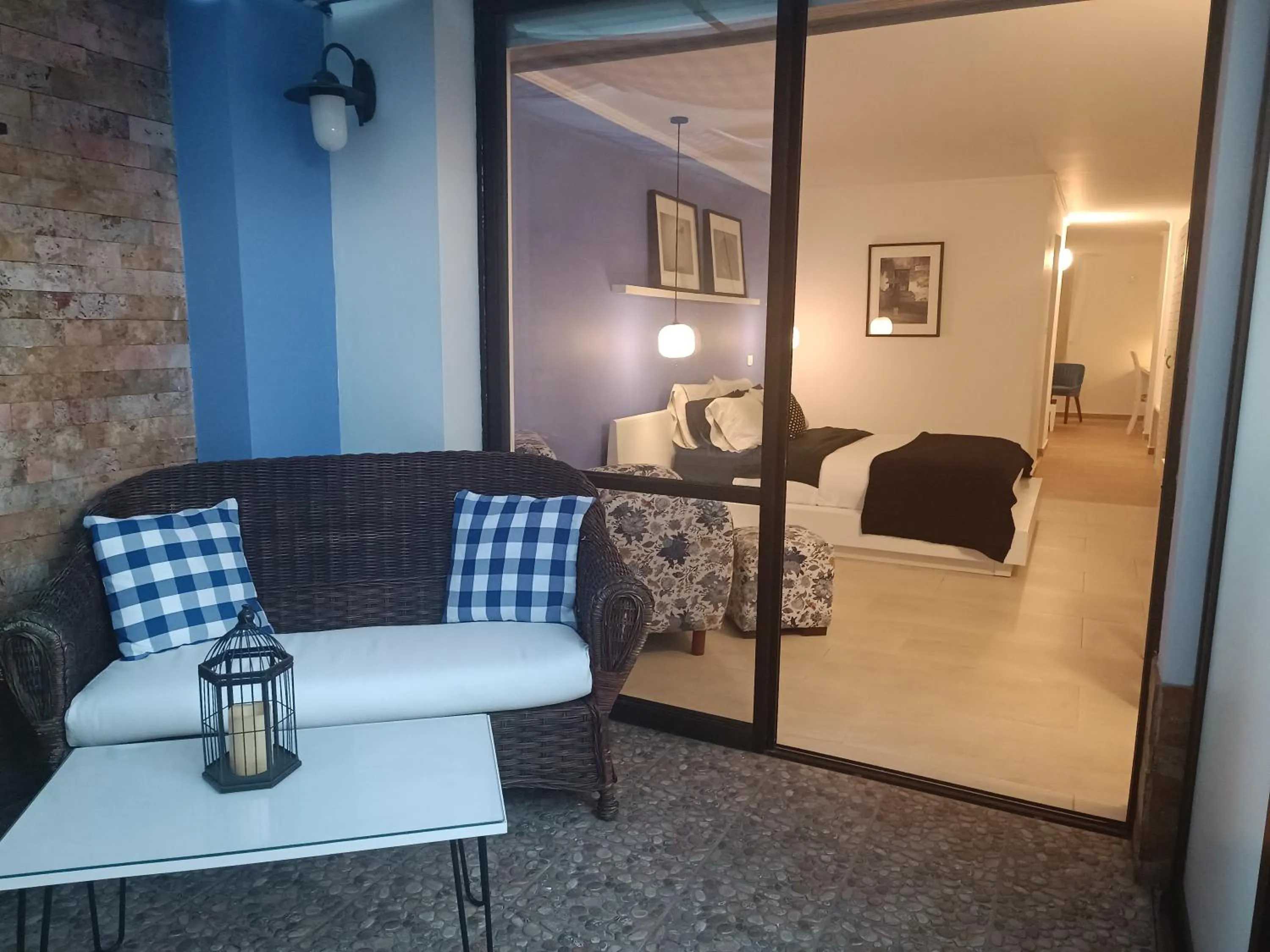 Photo of the whole room in Hotel Boutique Confort Suites