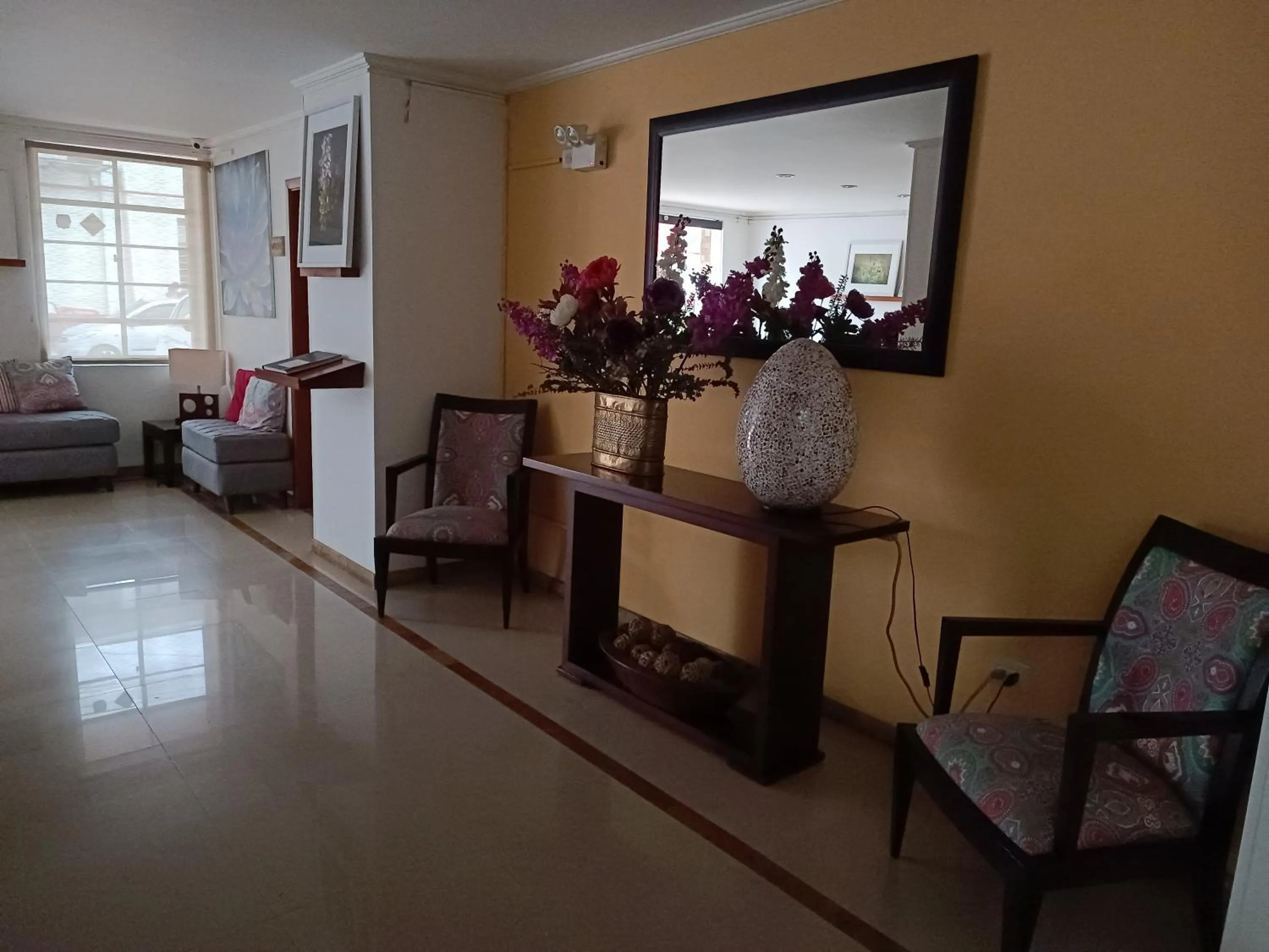 Lobby or reception in Hotel Boutique Confort Suites