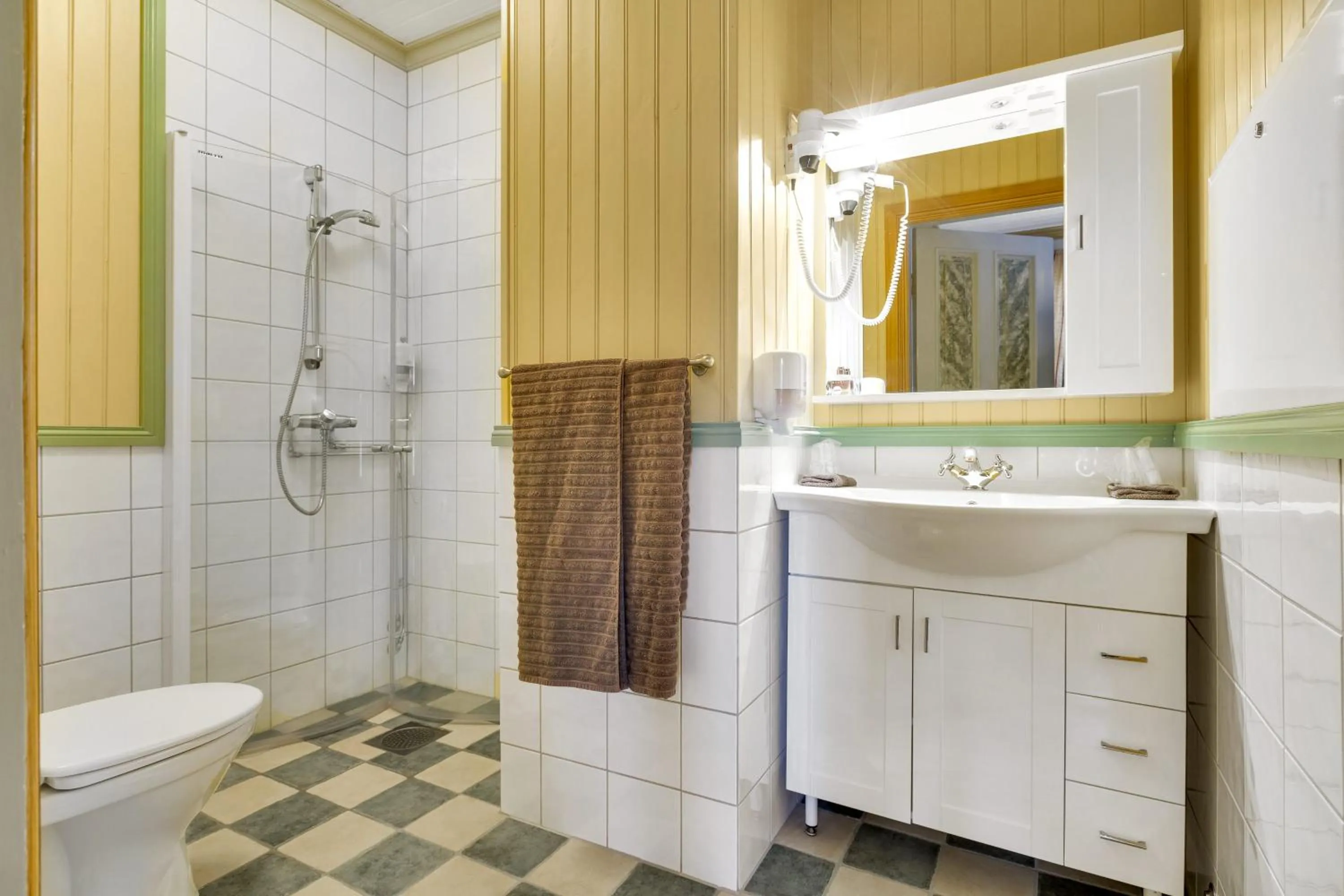 Bathroom in Sandtorgholmen Hotel - Best Western Signature Collection