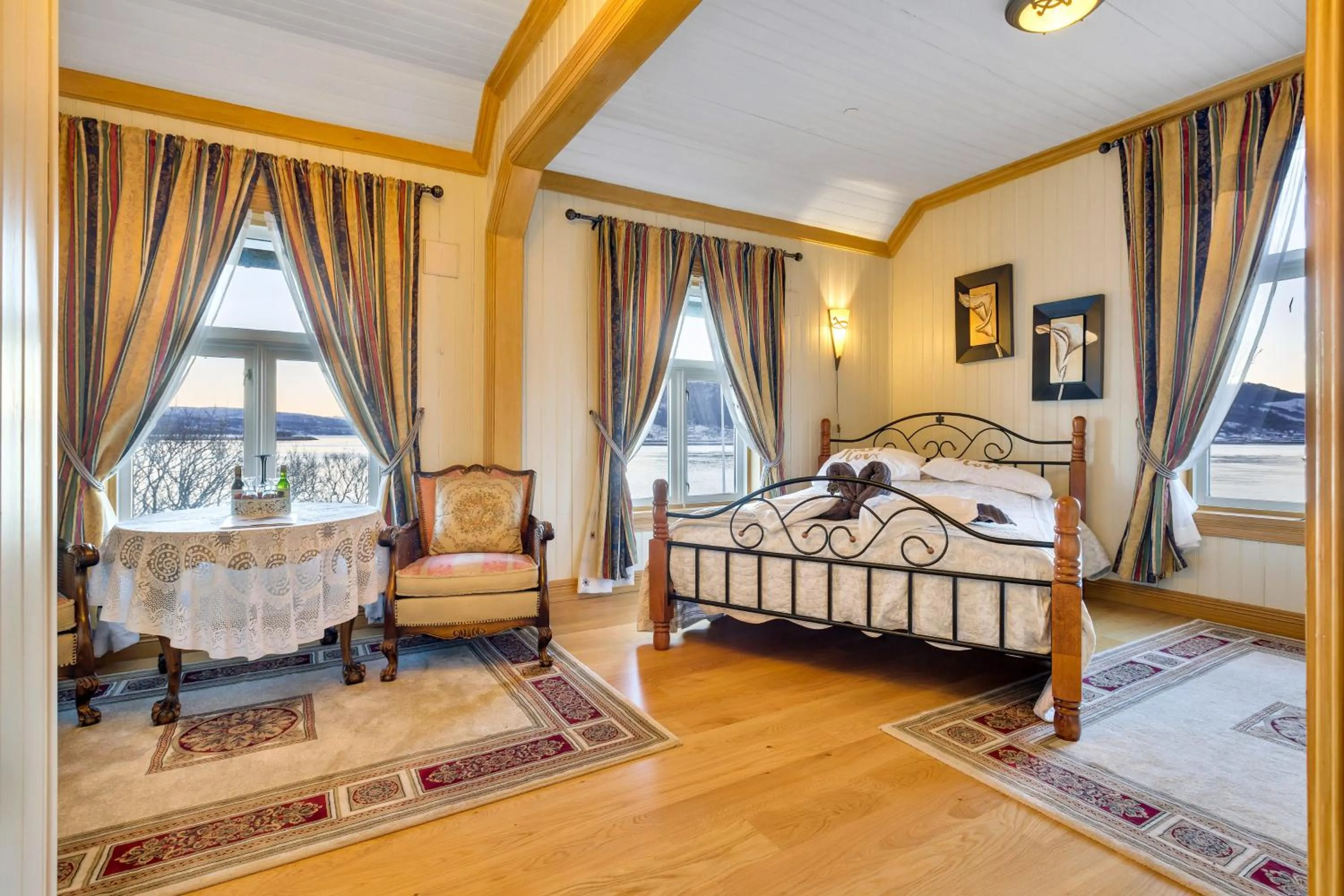 Photo of the whole room, Bed in Sandtorgholmen Hotel - Best Western Signature Collection