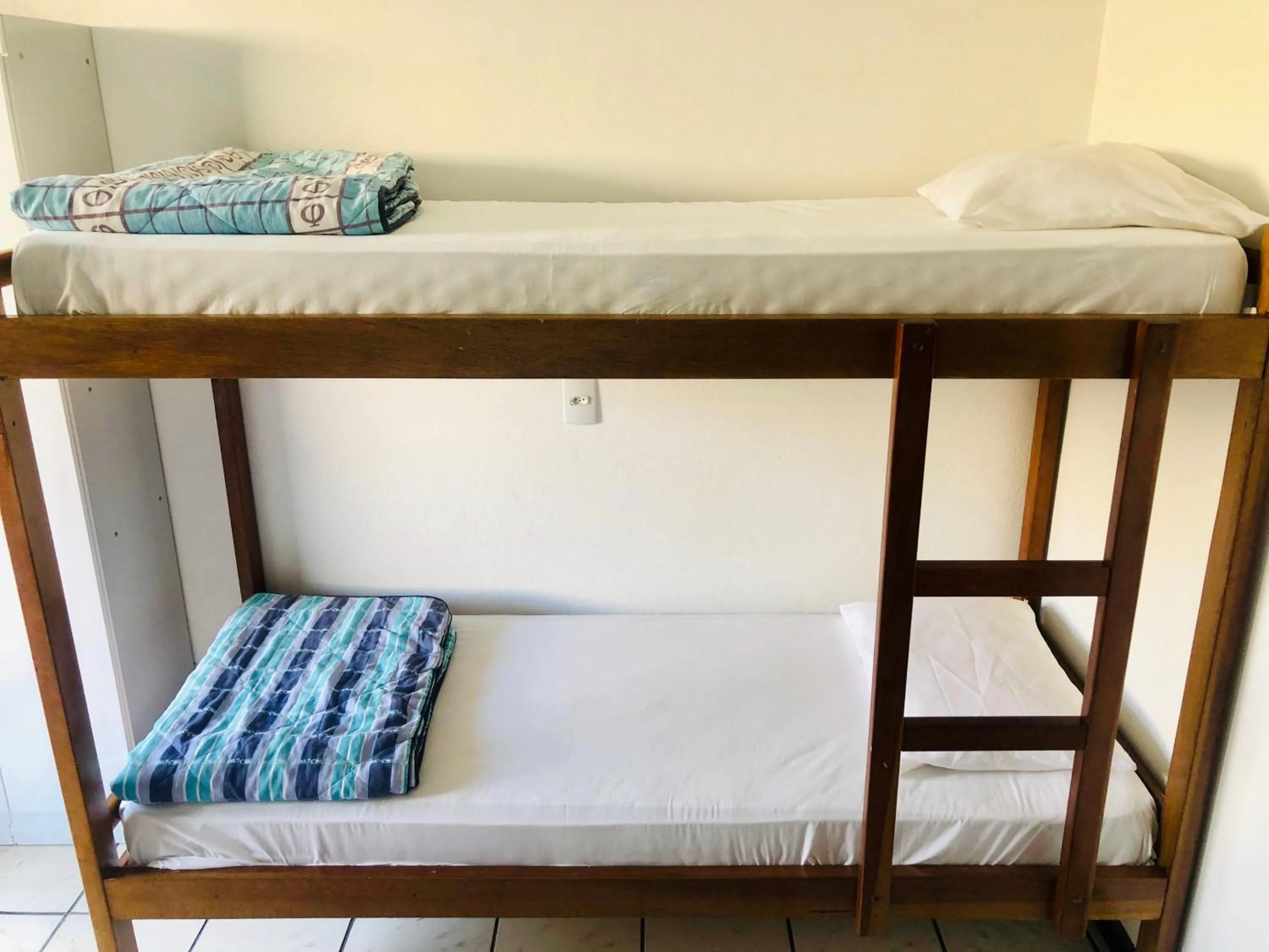 Bed in Quatro Ilhas Beach Hostel