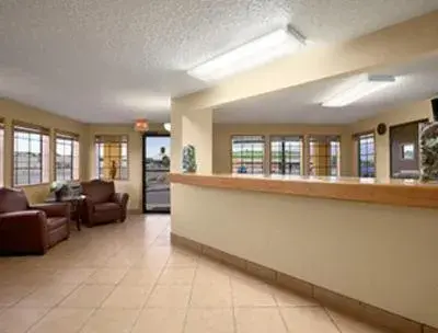 Lobby or reception in Super 8 by Wyndham Canon City Lobby or reception in Super 8 by Wyndham Canon City