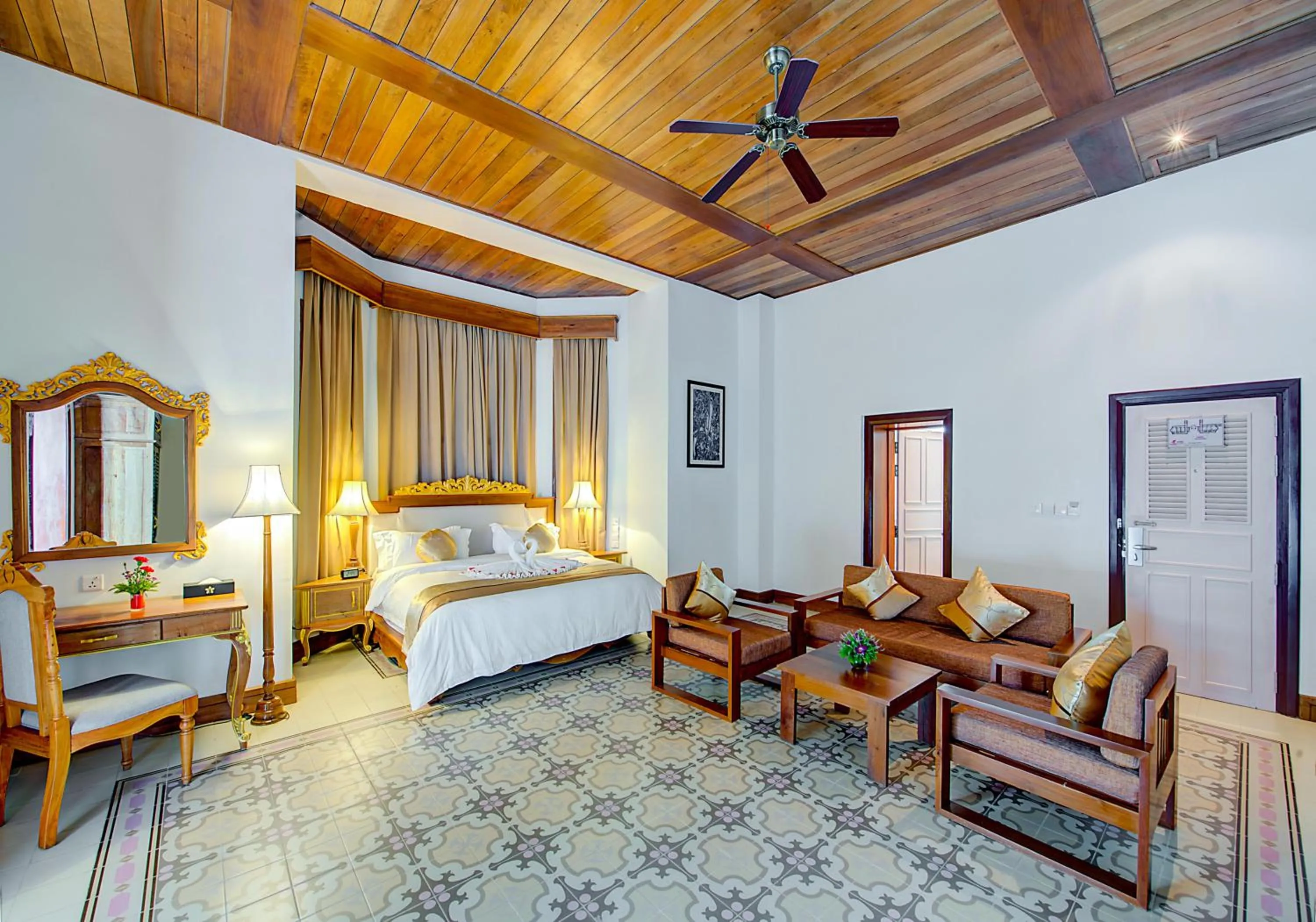 Bedroom in Le Bokor Palace