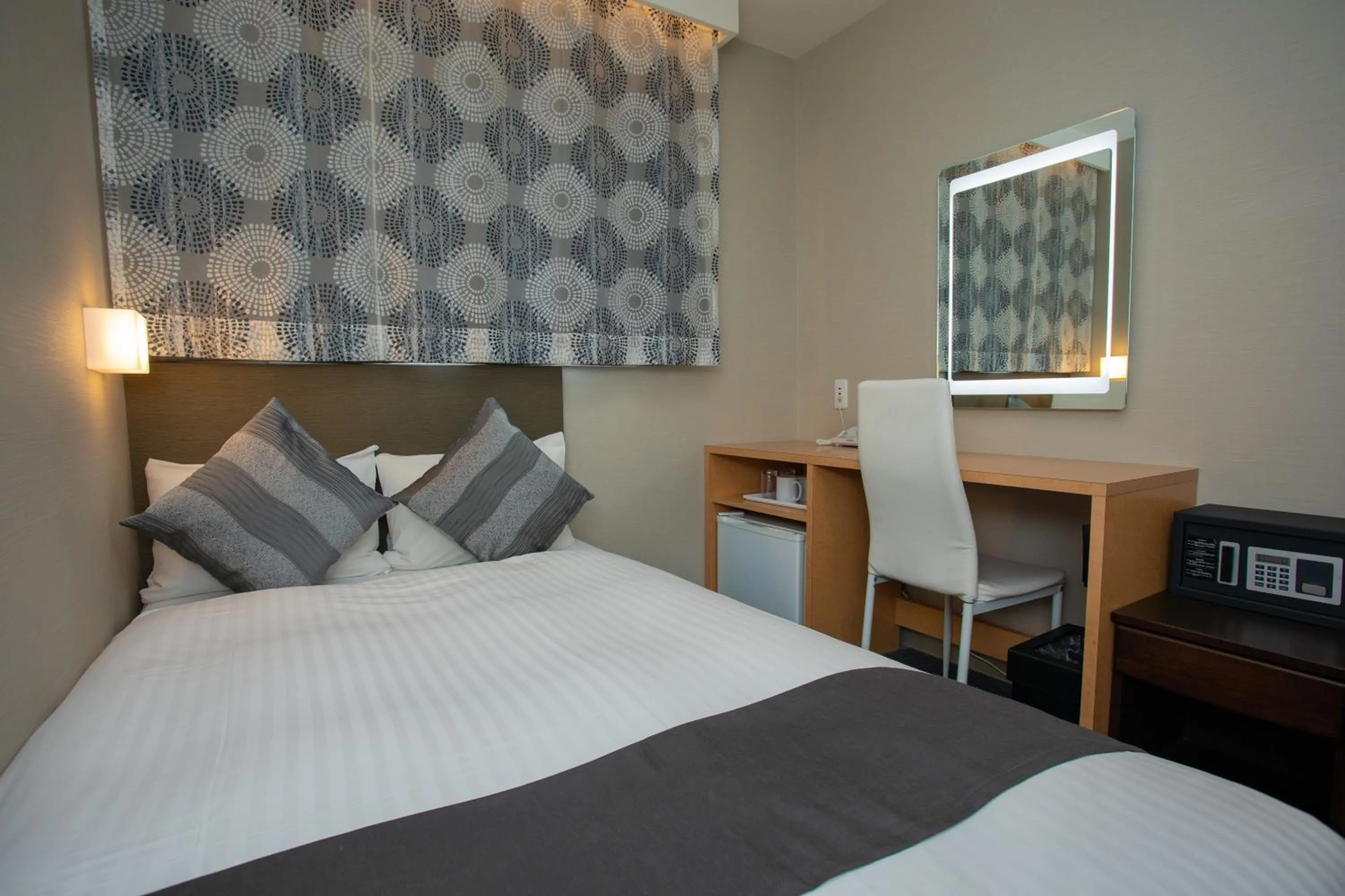 Photo of the whole room, Bed in Hotel Axiainn Osaka-Uehonmachi