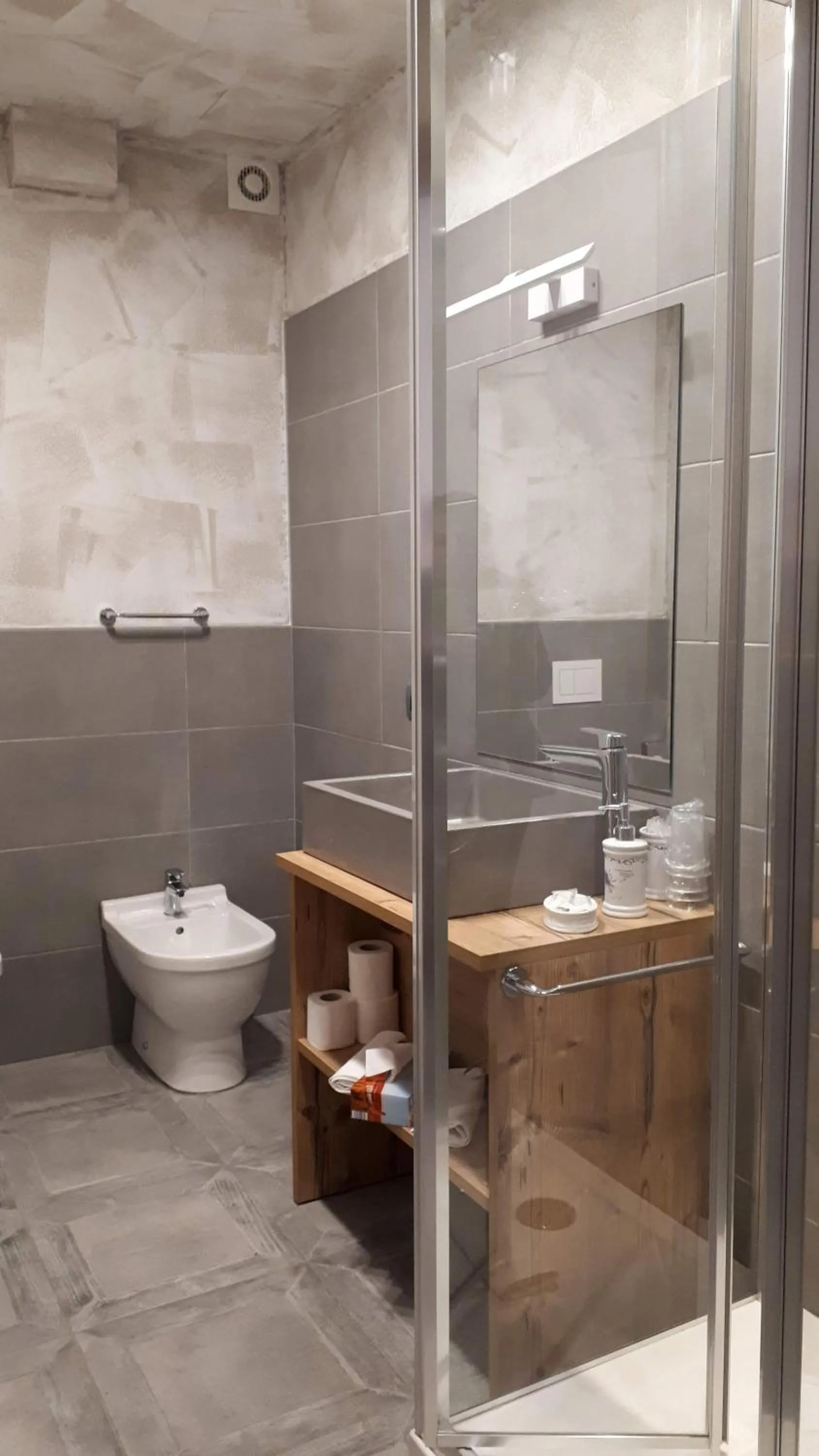 Toilet in B&B Corte Rossa