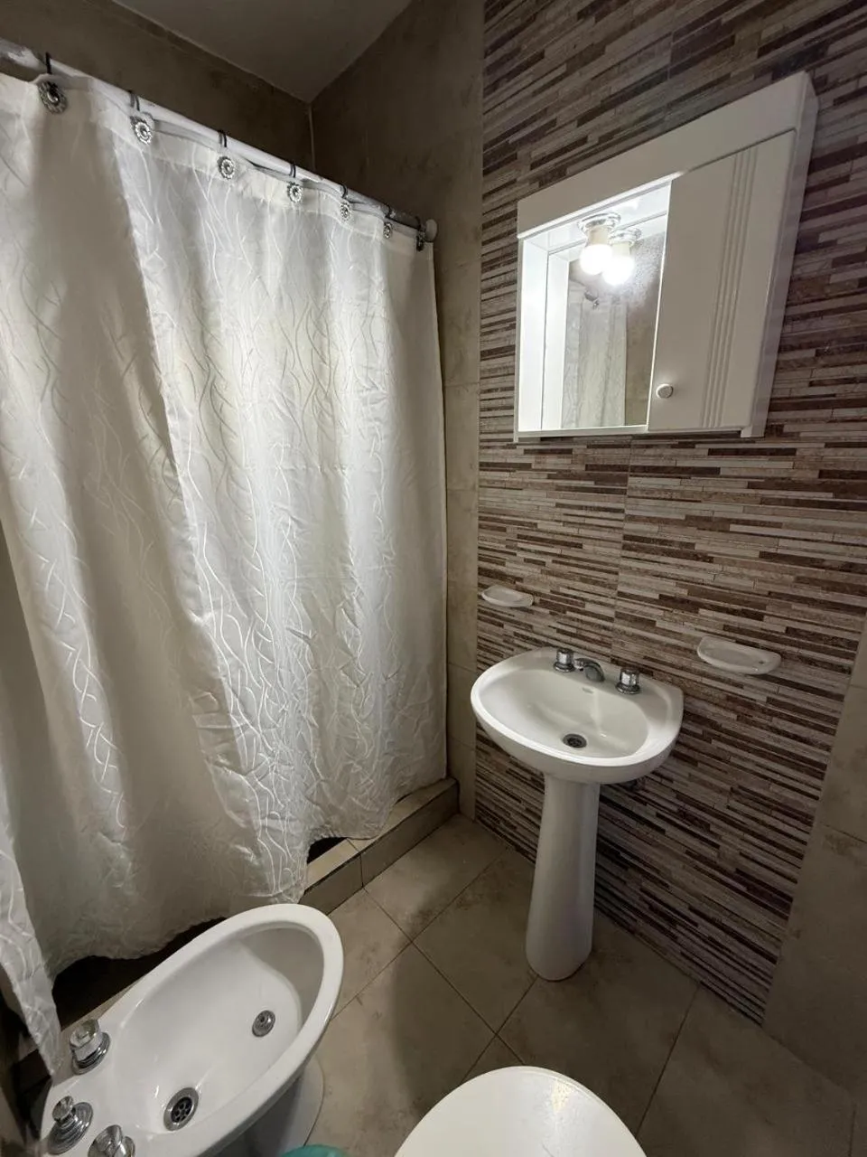 Family Room with Private Bathroom in Continente Boutique