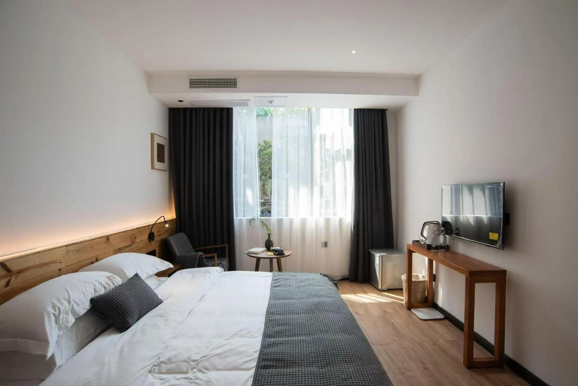 Double Room with Private Bathroom - single occupancy in BaHaoBieYuan