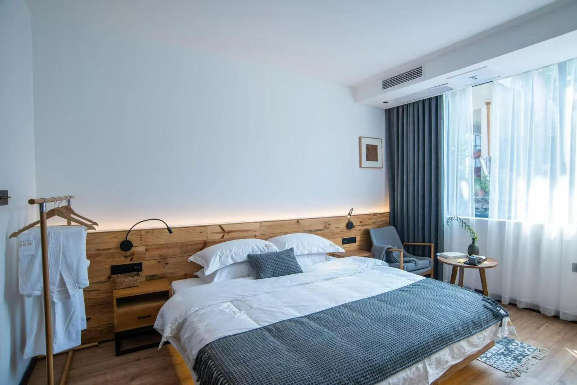 Double Room with Private Bathroom - single occupancy in BaHaoBieYuan