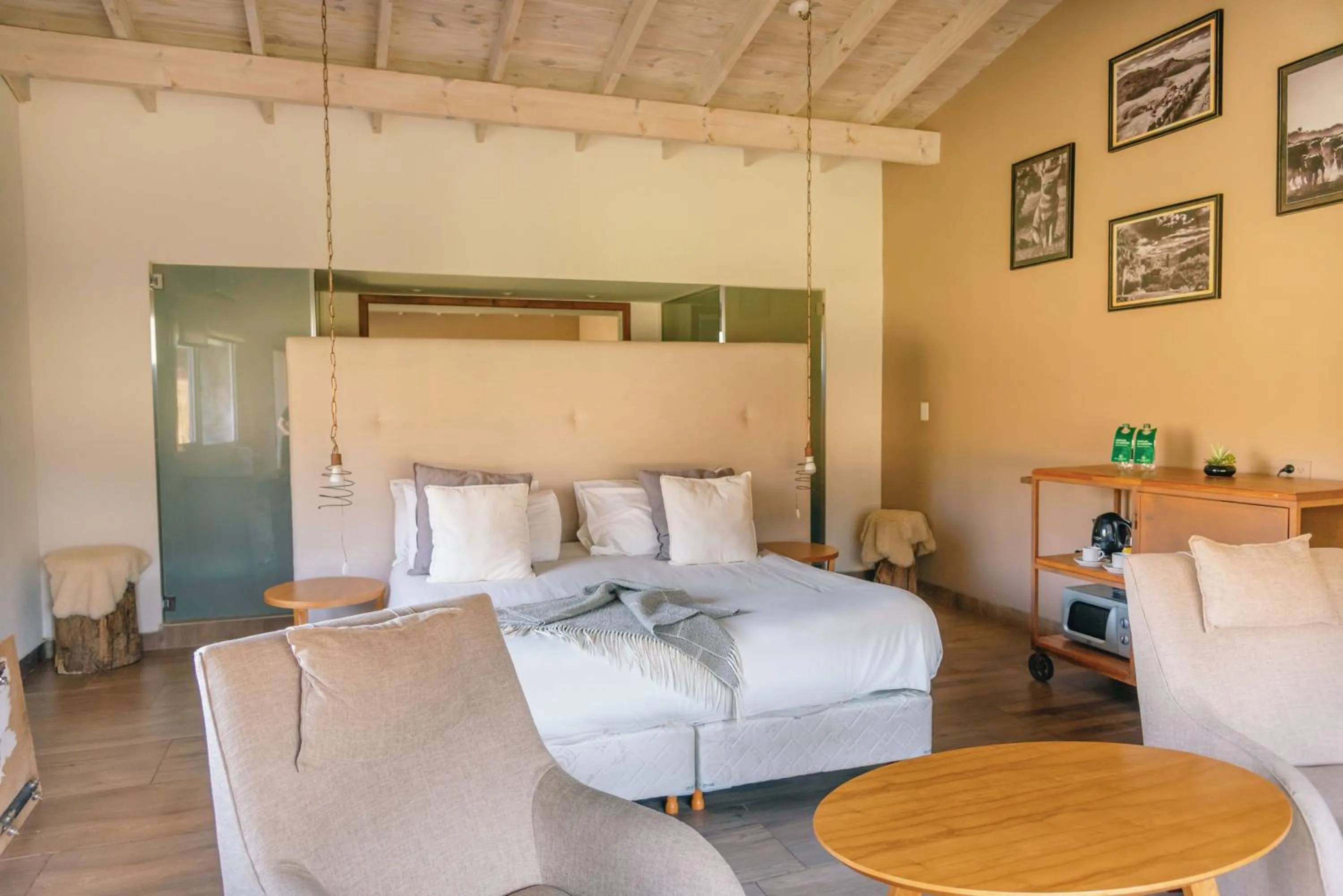 Bed in Hostería & Spa De La Cascada