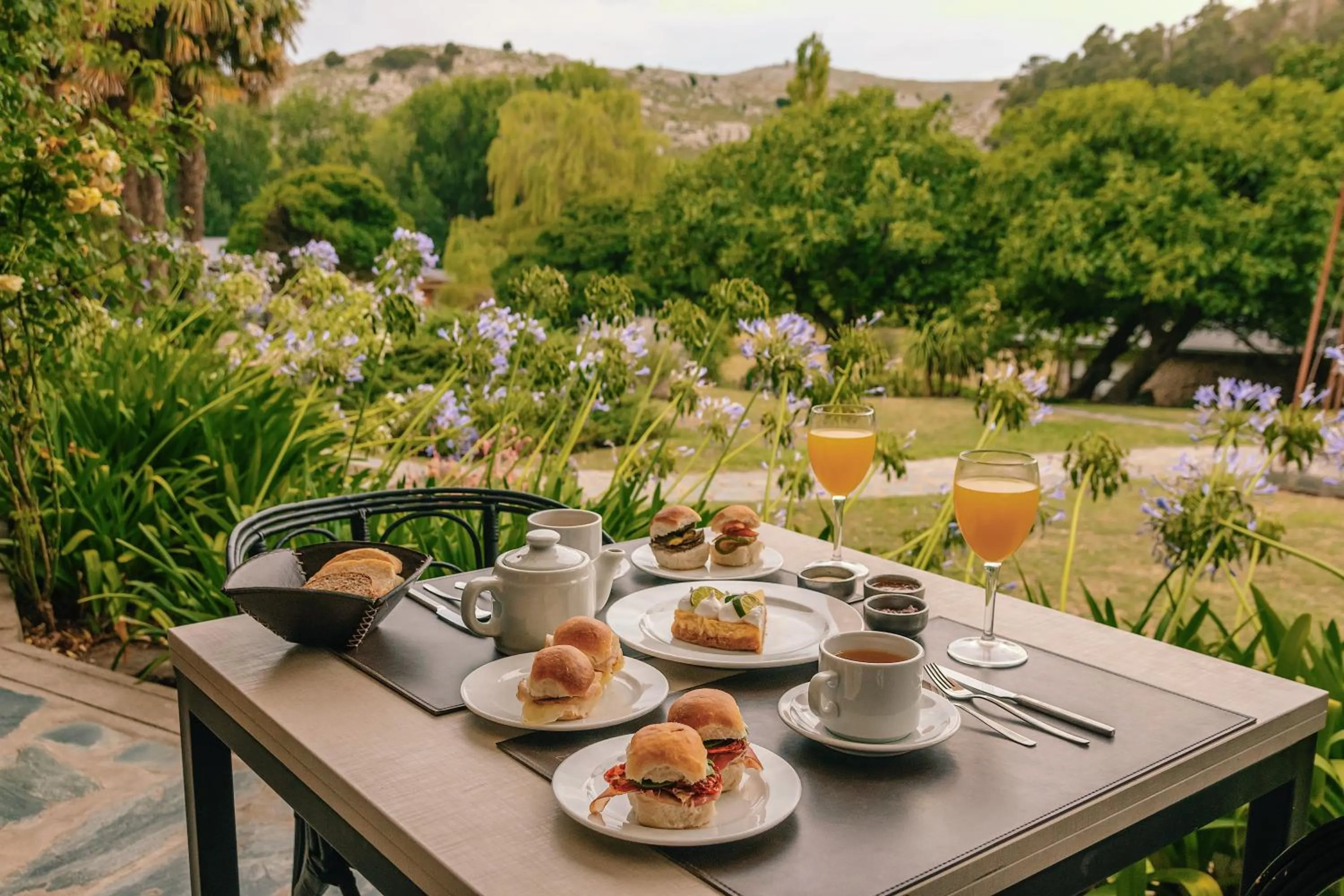 Restaurant/places to eat in Hostería & Spa De La Cascada