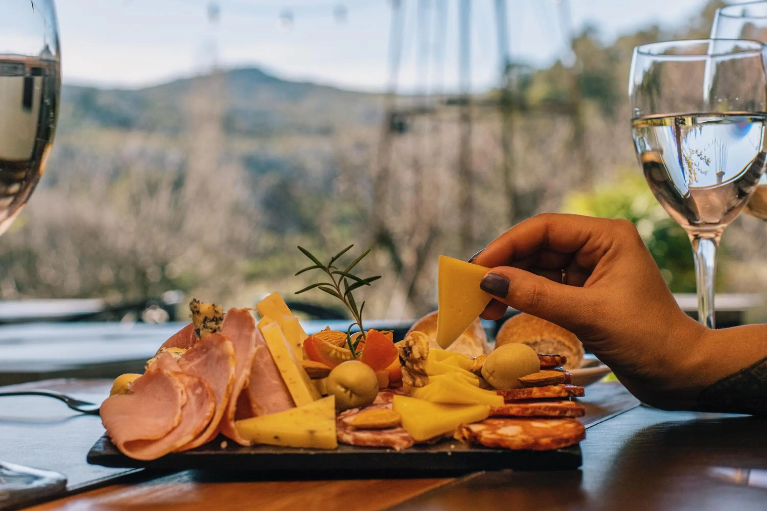 Food and drinks in Hostería & Spa De La Cascada