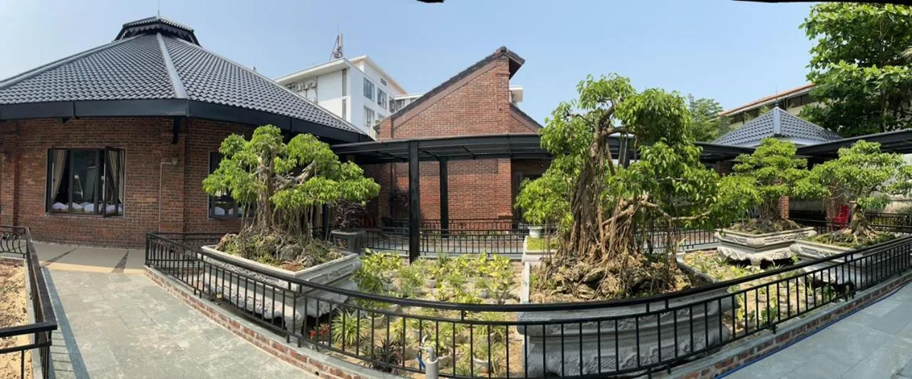 Restaurant/places to eat in Phu Cuong Beach Hotel