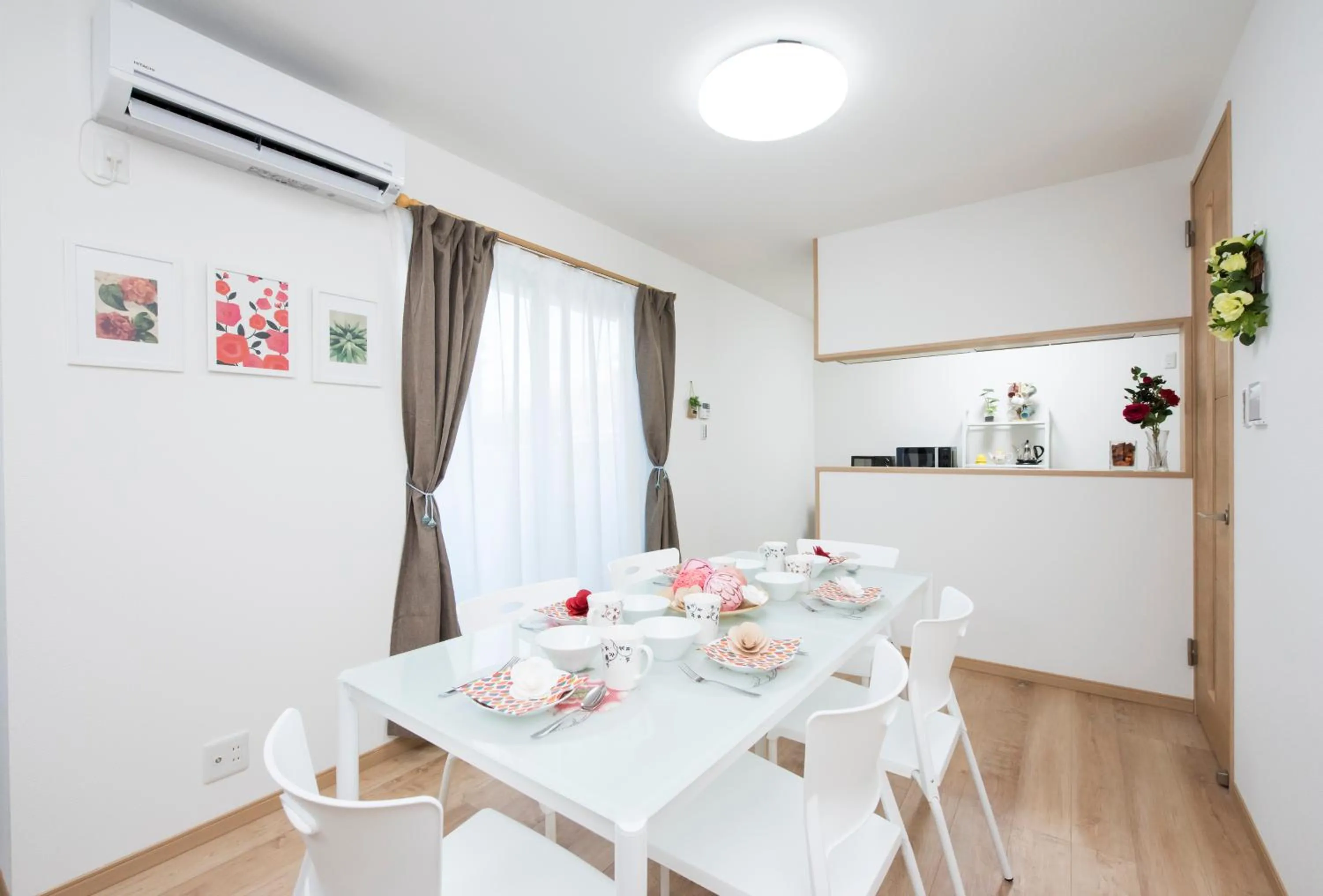 Kitchen or kitchenette in Tinker Bell