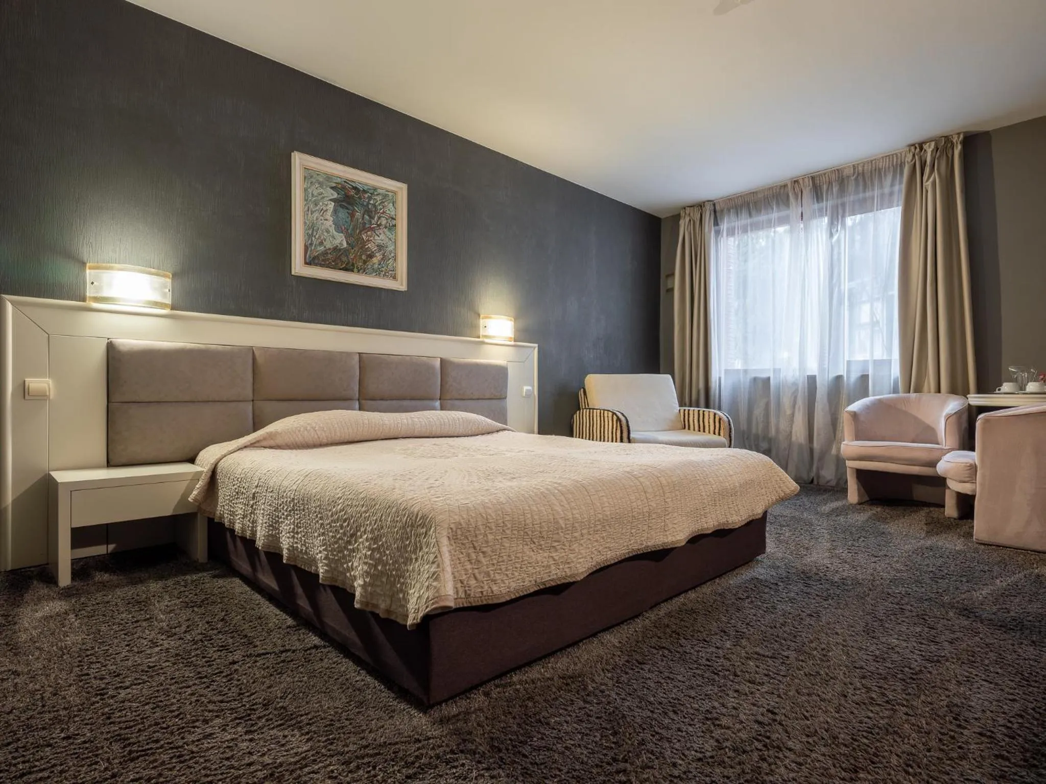 Bed in Hotel Concorde