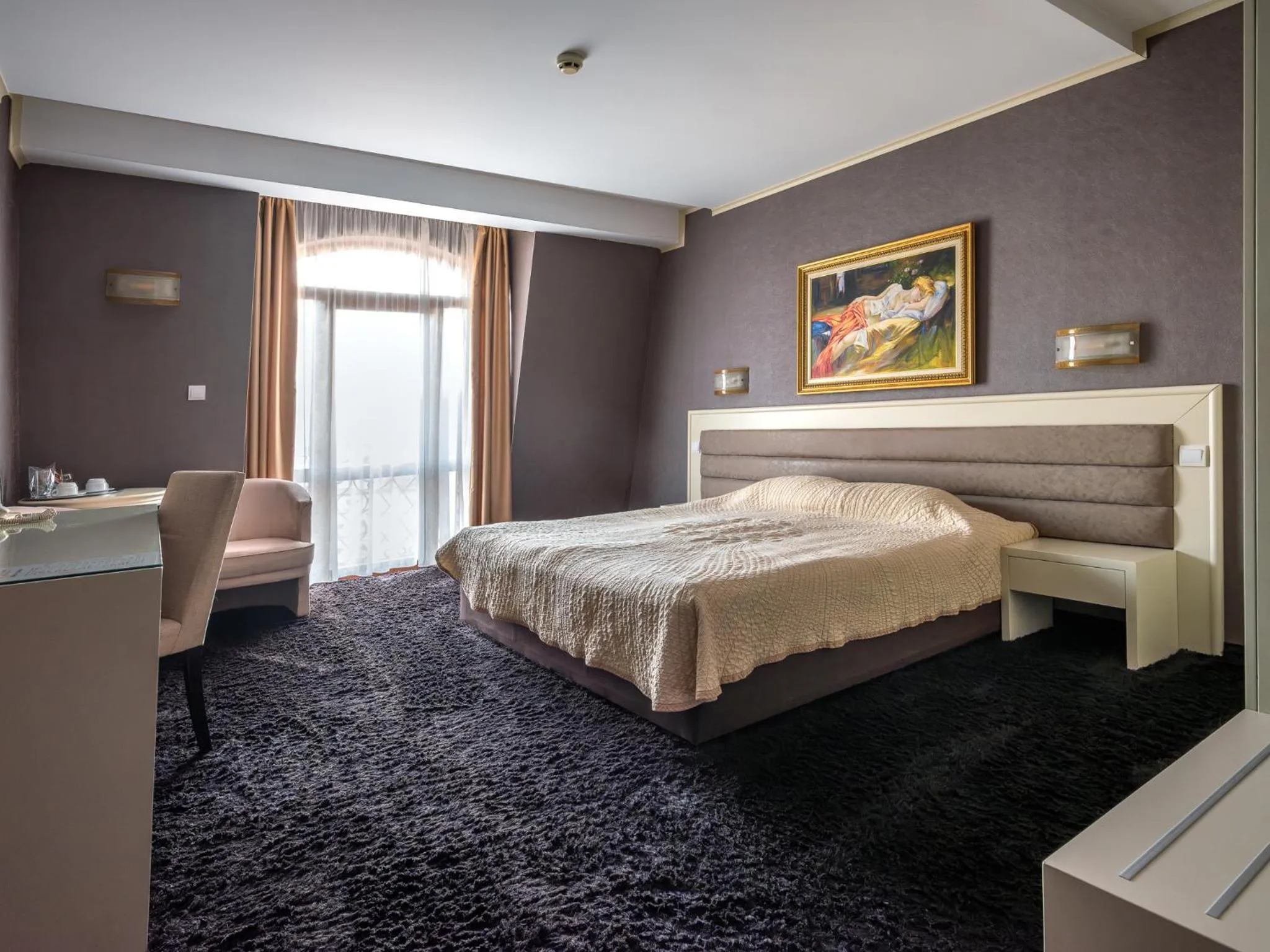 Bed in Hotel Concorde