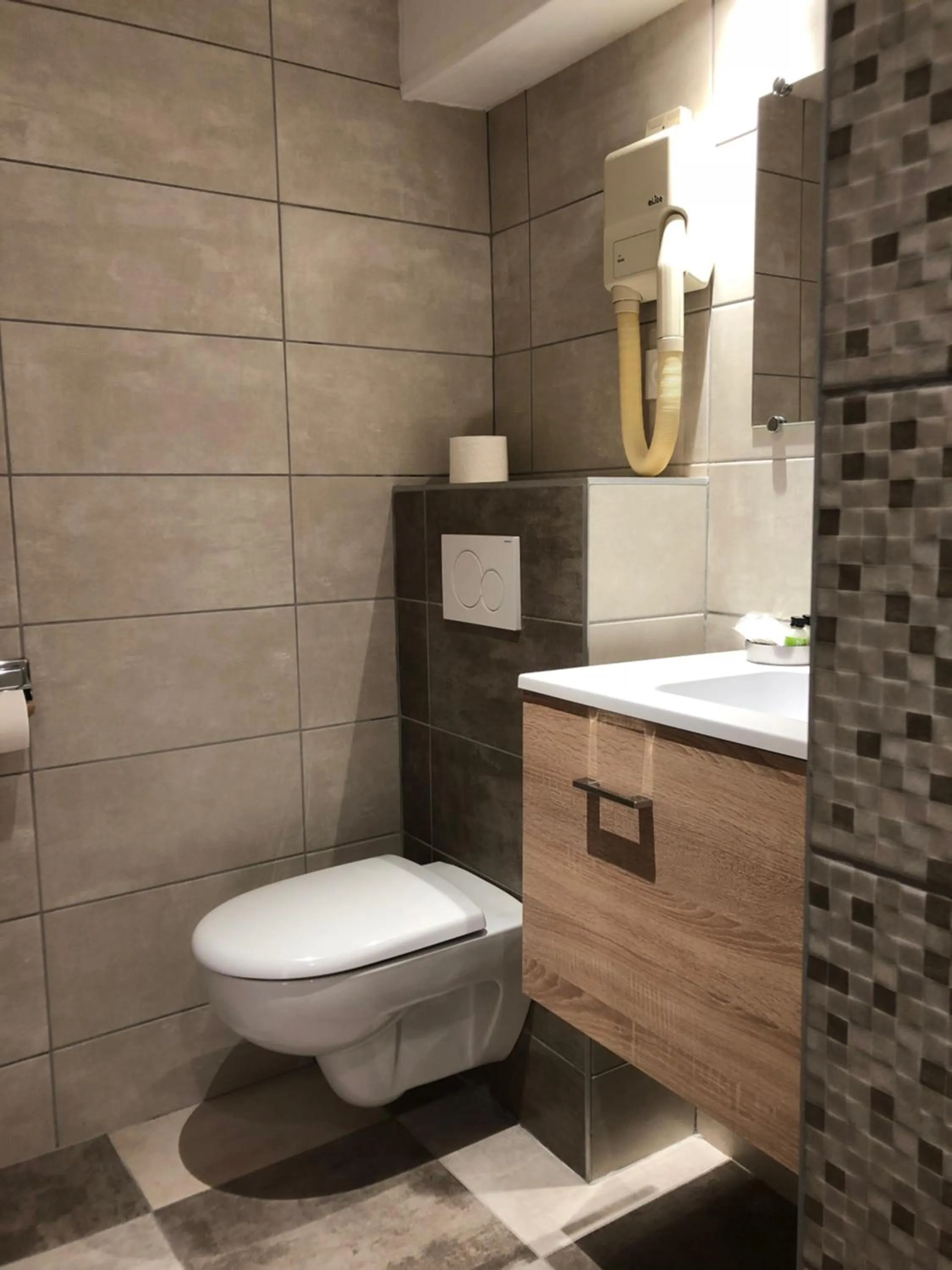 Bathroom in Les Tilleuls Montbeliard Sud Audincourt