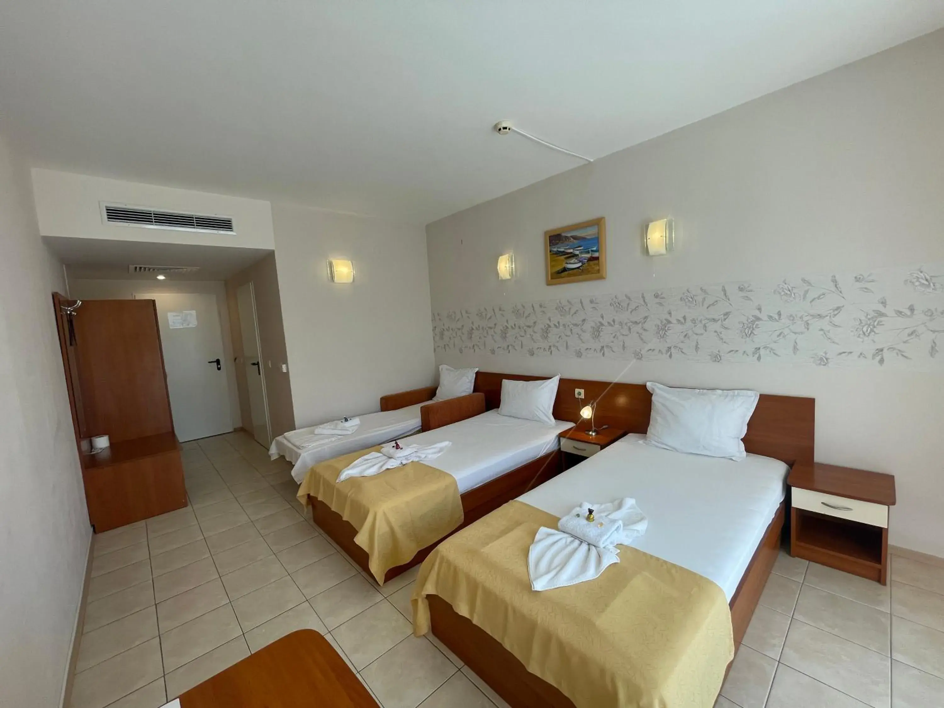 Double or Twin Room with Balcony in Hotel Onyx Double or Twin Room with Balcony in Hotel Onyx
