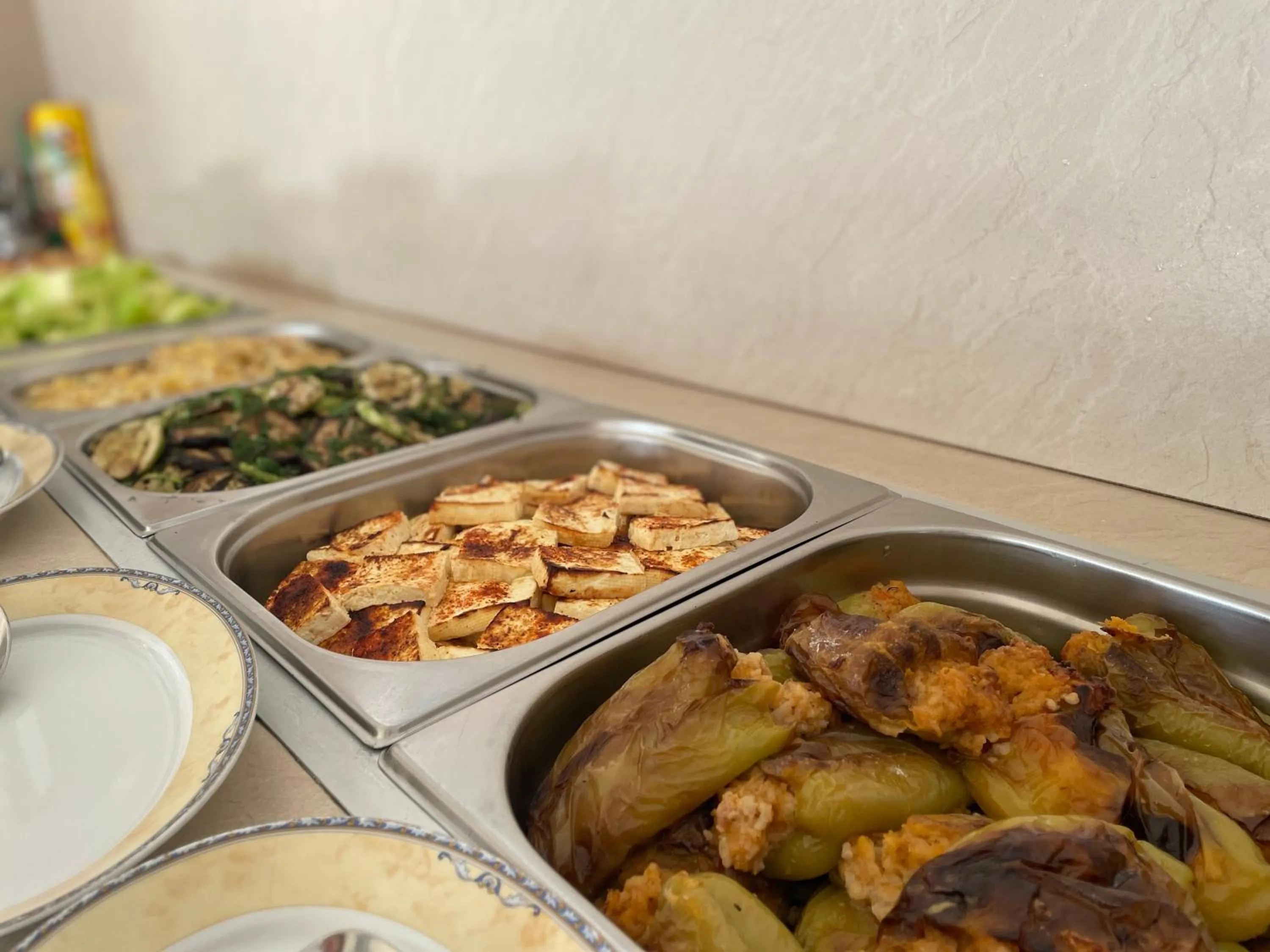 Restaurant/places to eat in Hotel Onyx