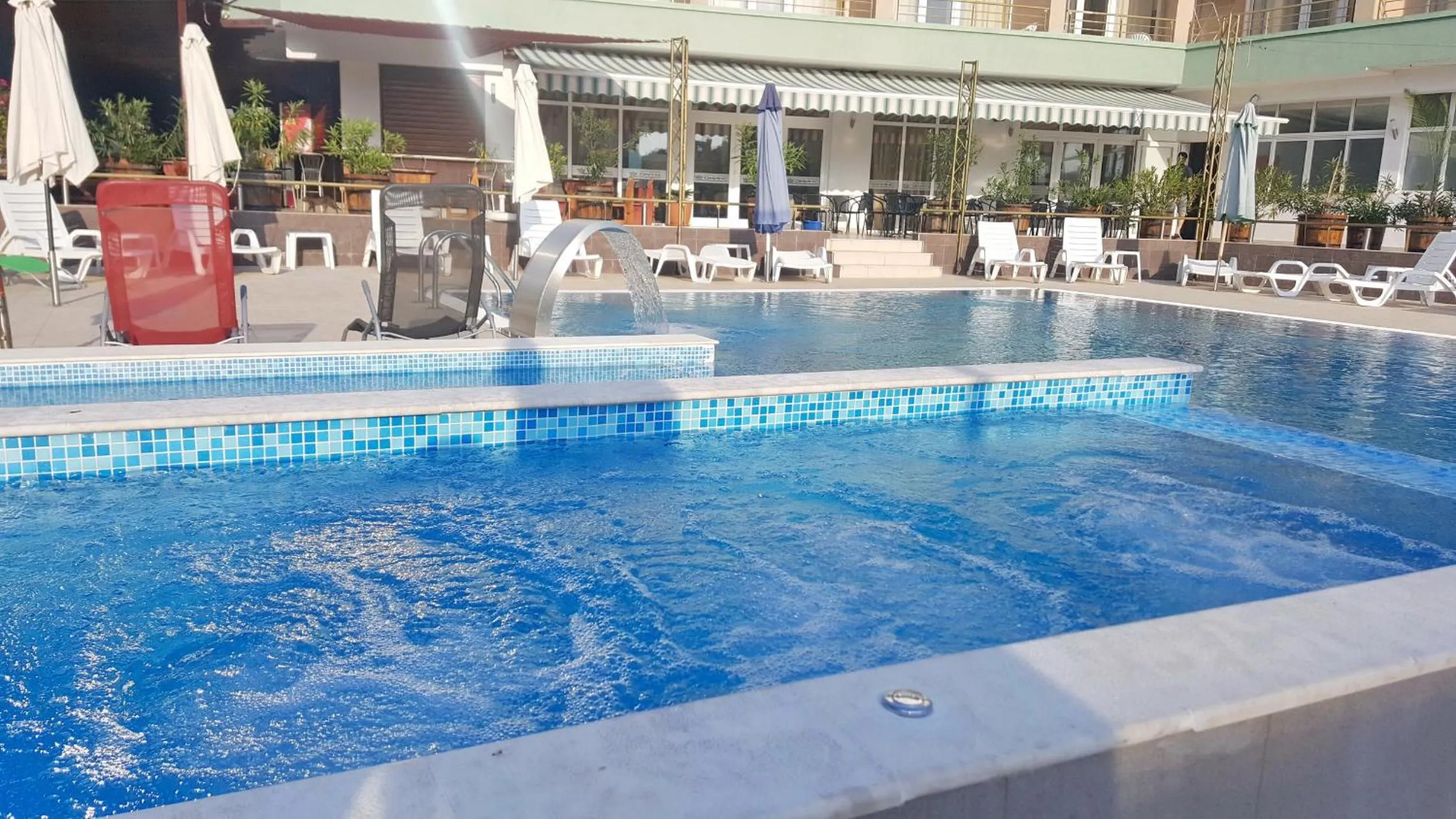 Hot Tub in Hotel Onyx