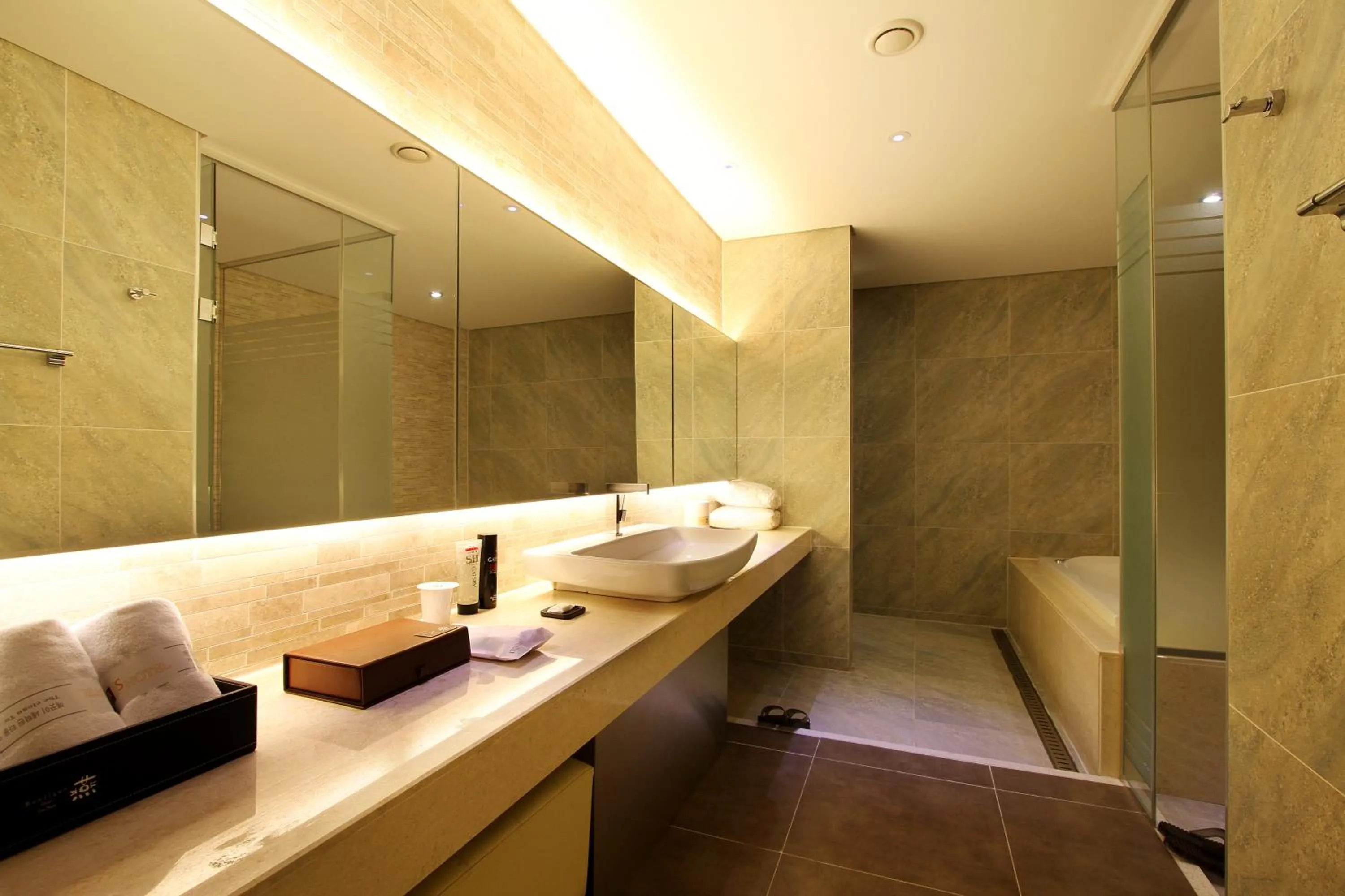 Uijeongbu Latree Hotel