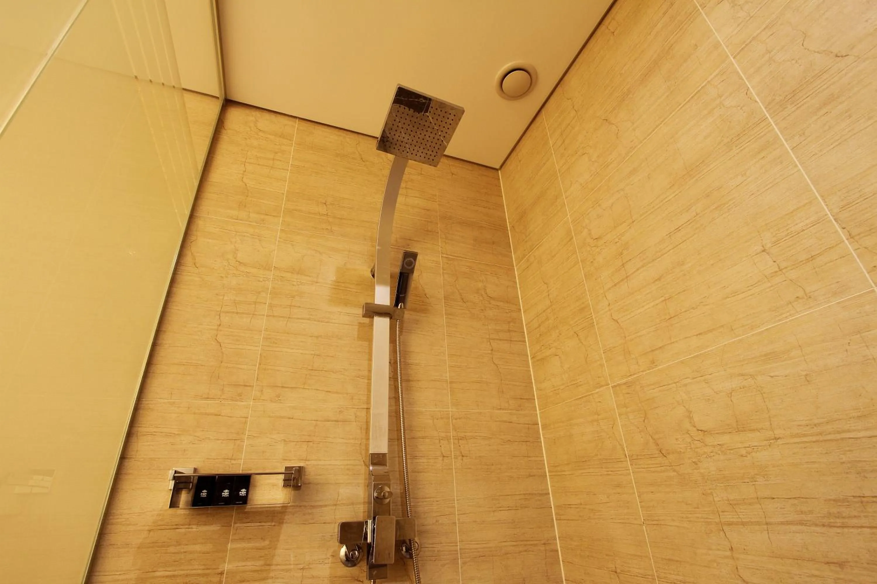 Uijeongbu Latree Hotel