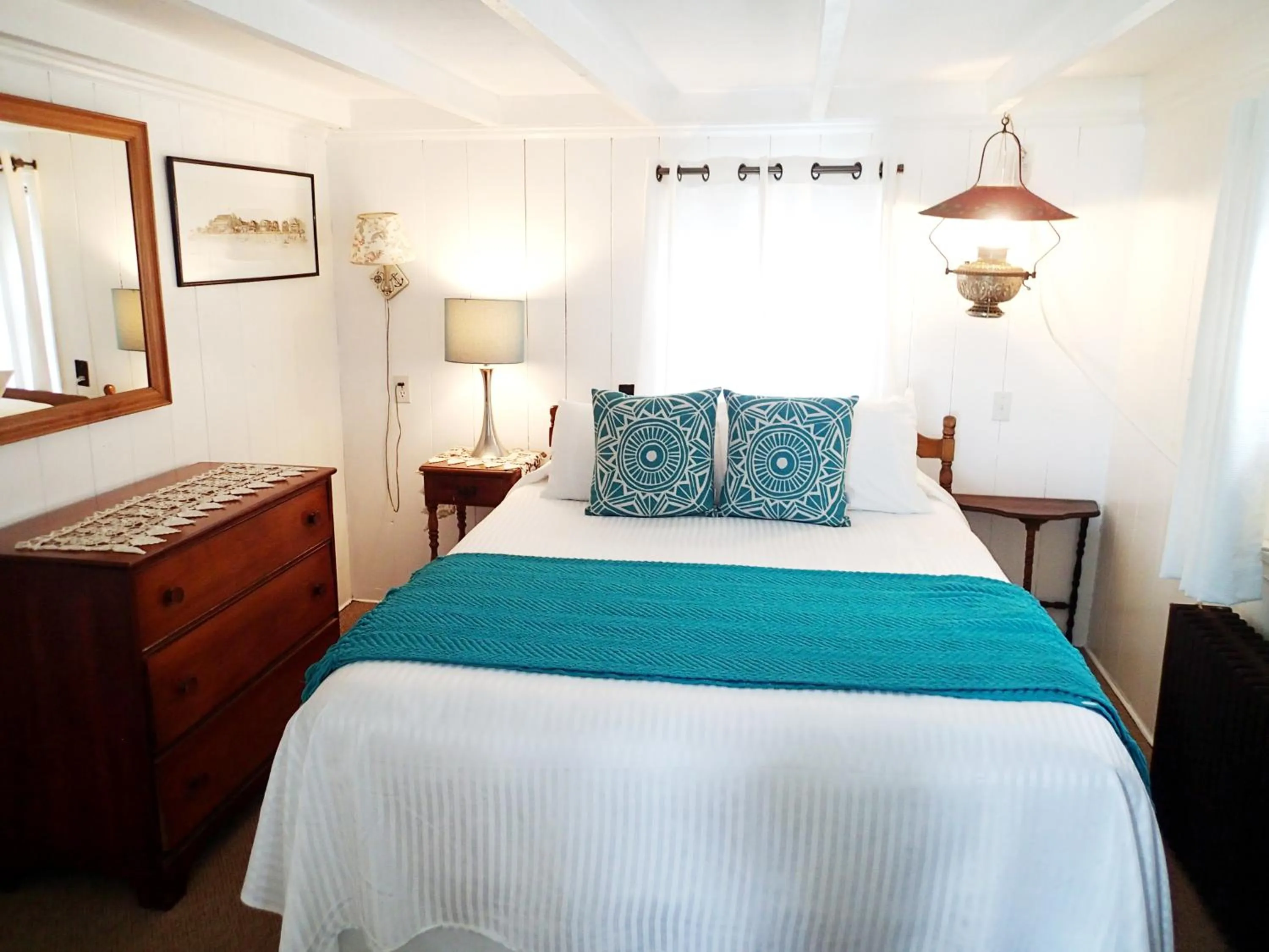 Bed in The Masthead Resort