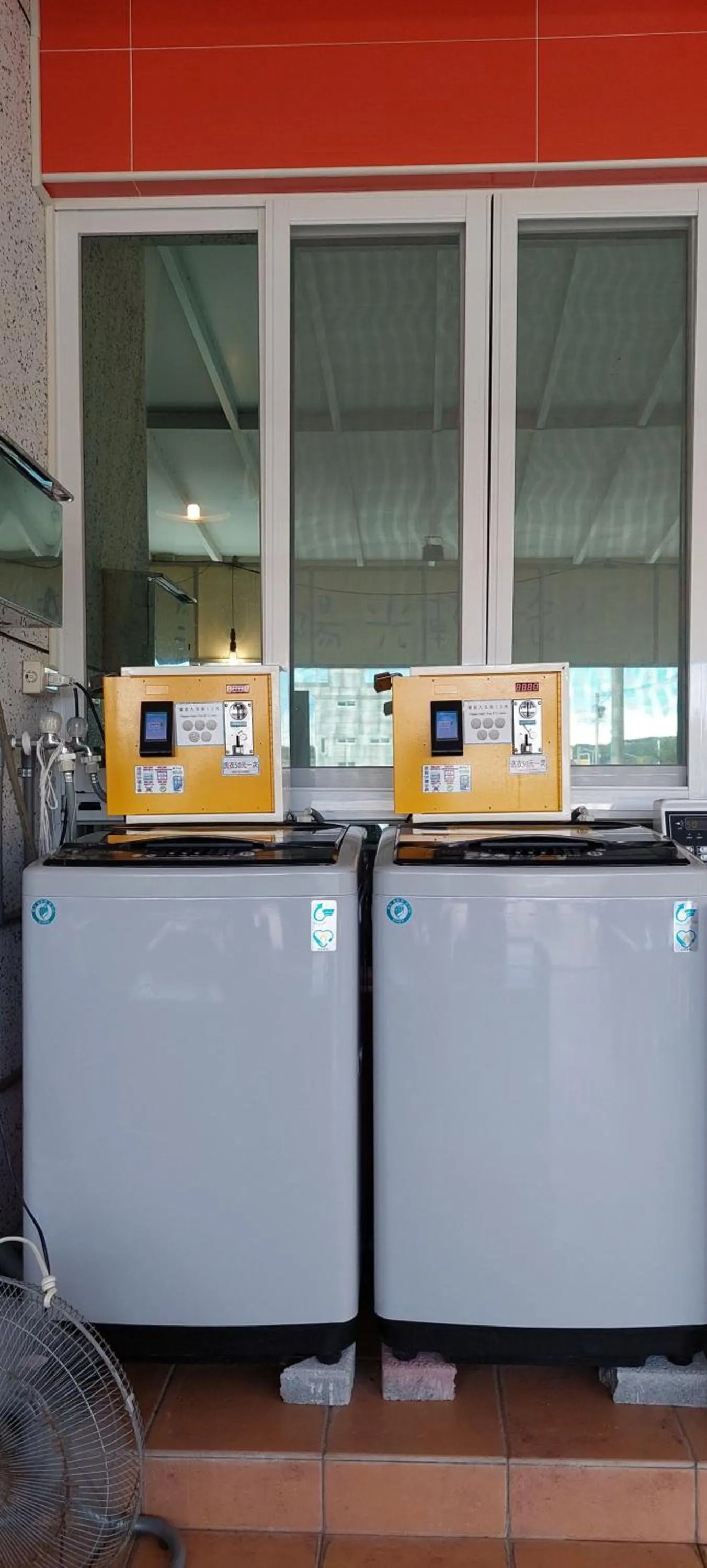 washing machine in Trip Village-Hulk's Homestay