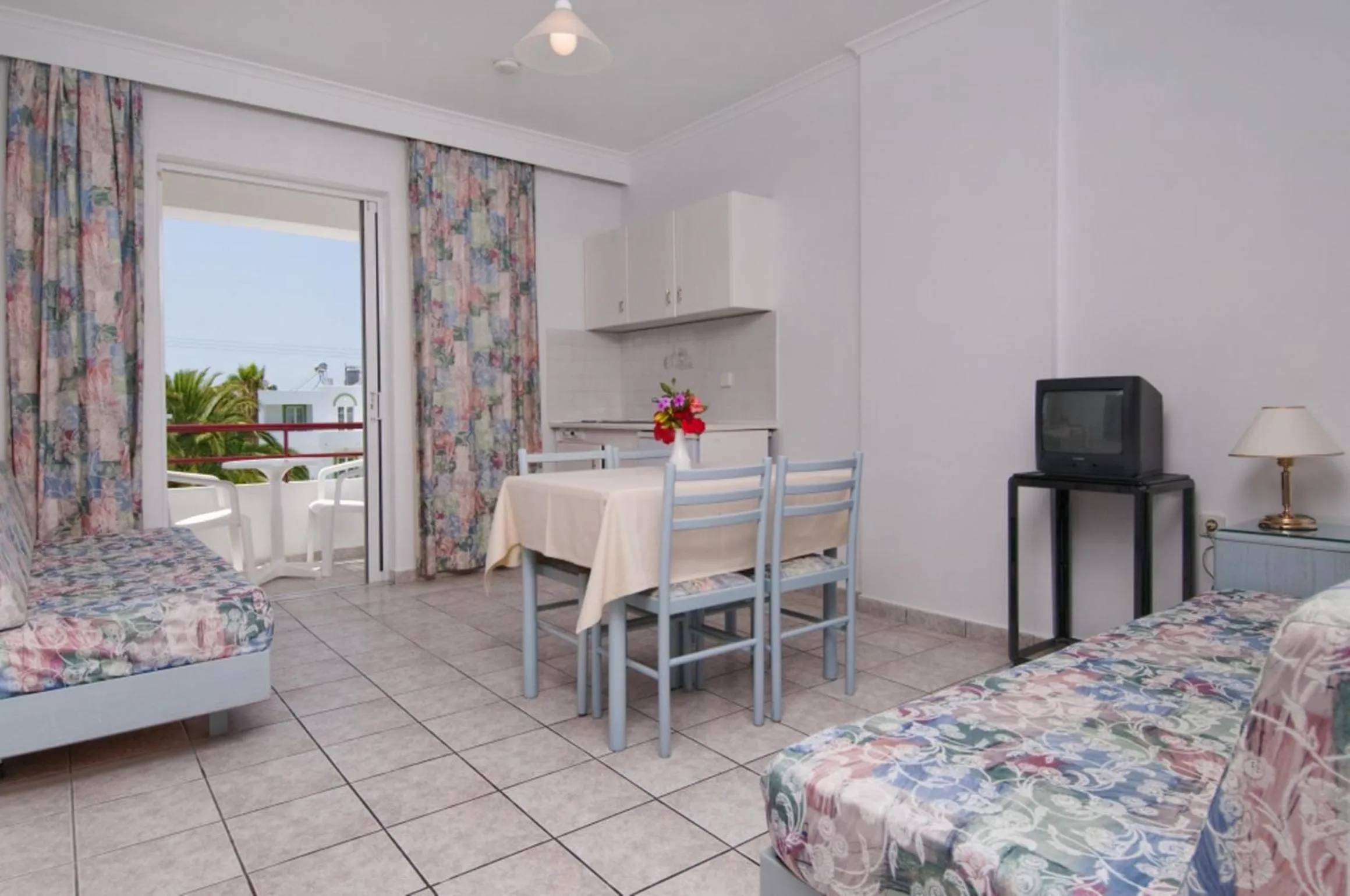 Living room, Bed in Alexandra Beach