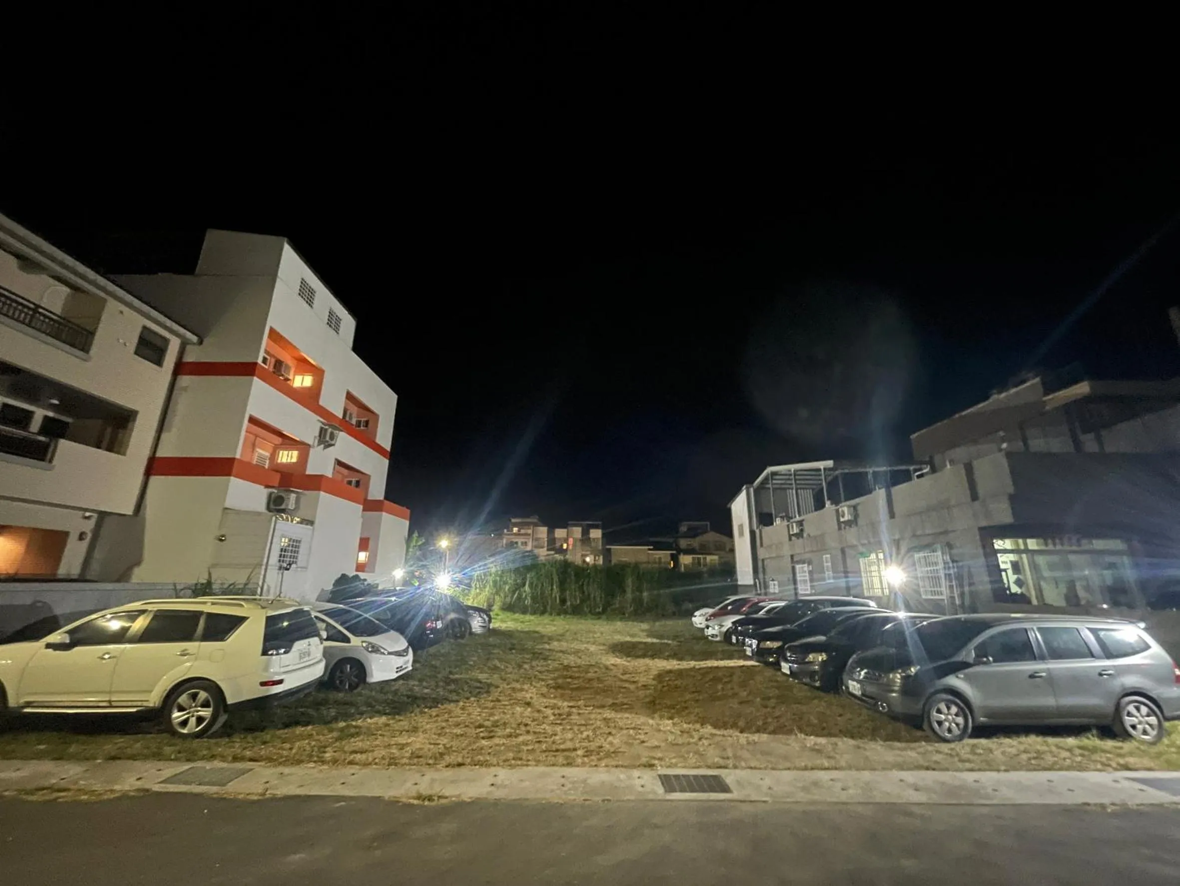 Parking in Trip Village-Sunshine Light Travel