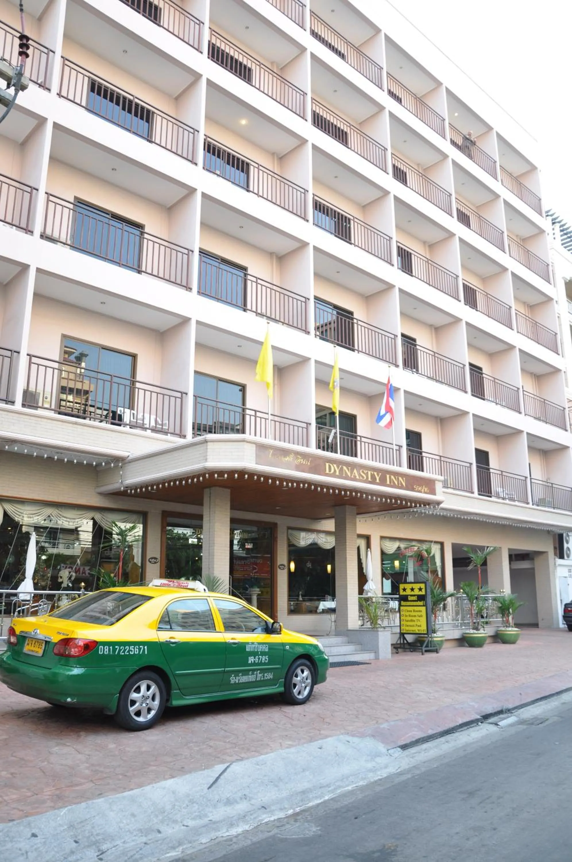 Property building in Dynasty Inn Pattaya
