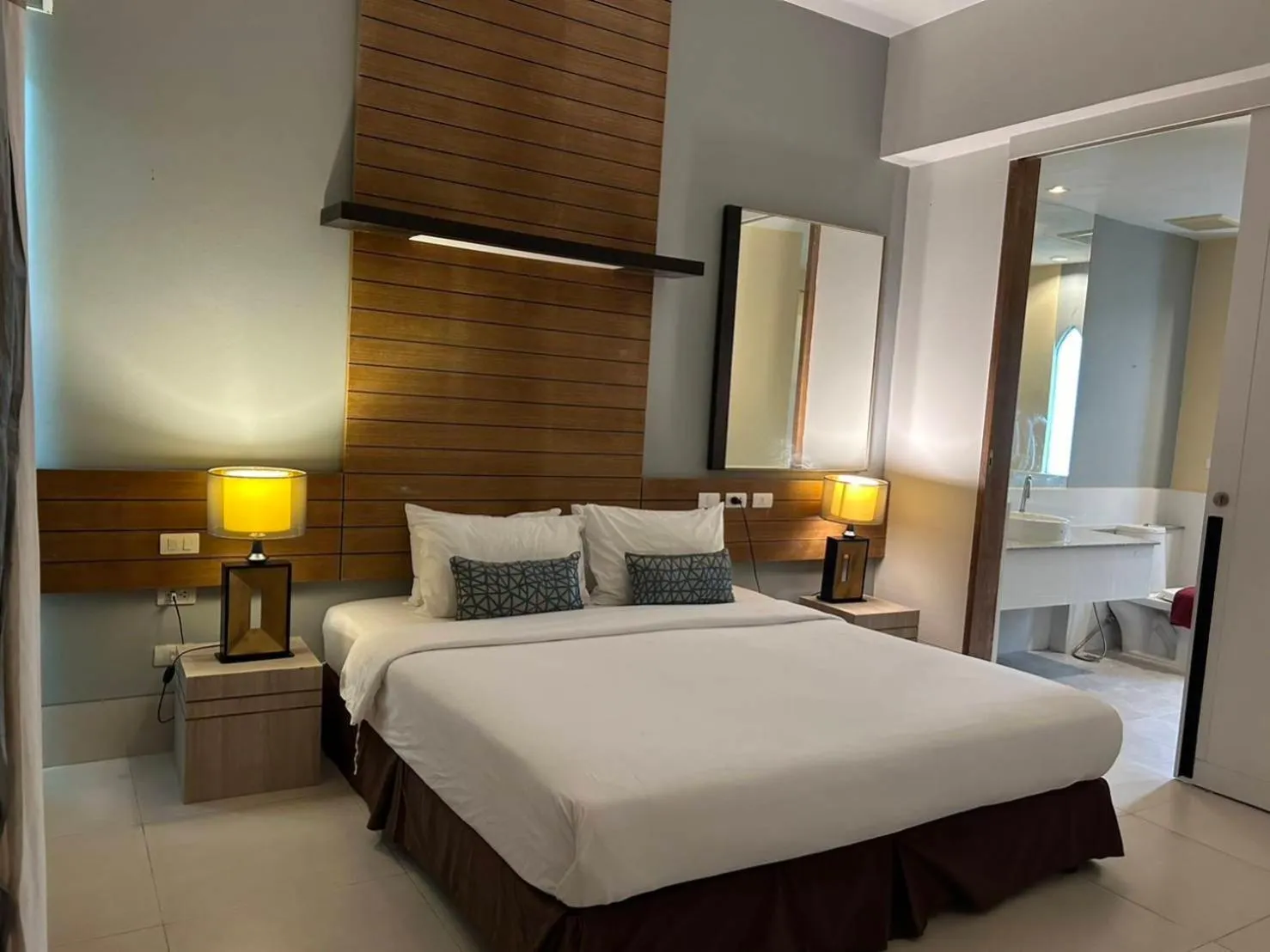 Bed in Villa Kanwara