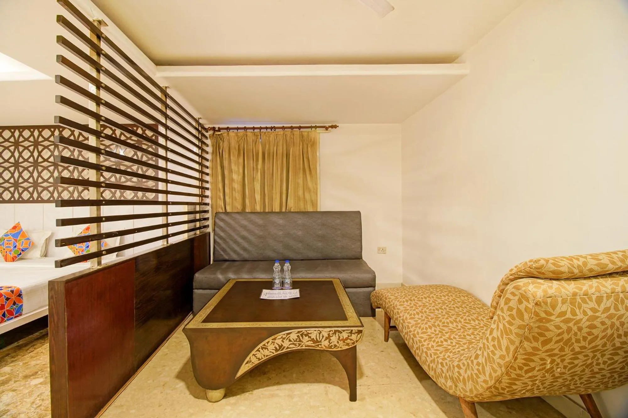 Bedroom in FabHotel White Klove - Nr New Delhi Railway Station