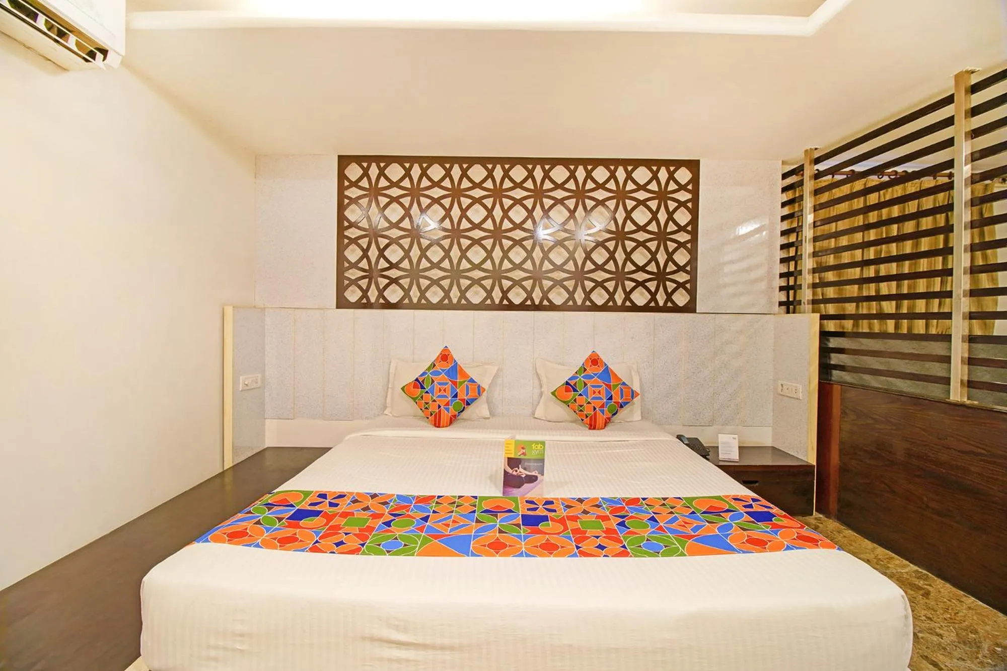 Bedroom, Bed in FabHotel White Klove - Nr New Delhi Railway Station