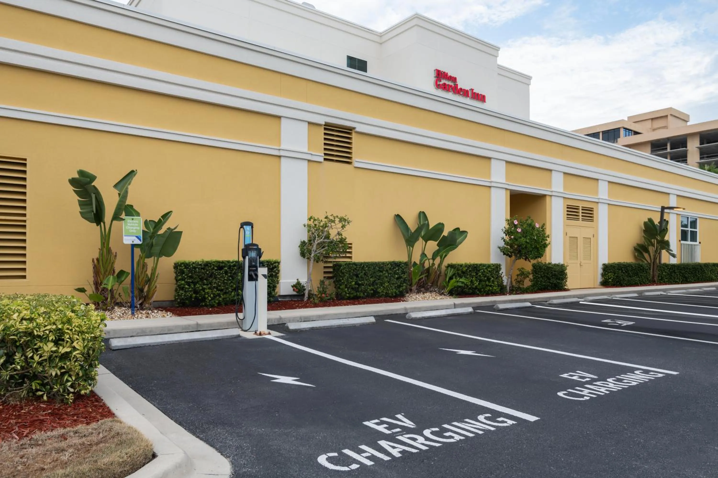 Property building in Hilton Garden Inn Daytona Beach Oceanfront