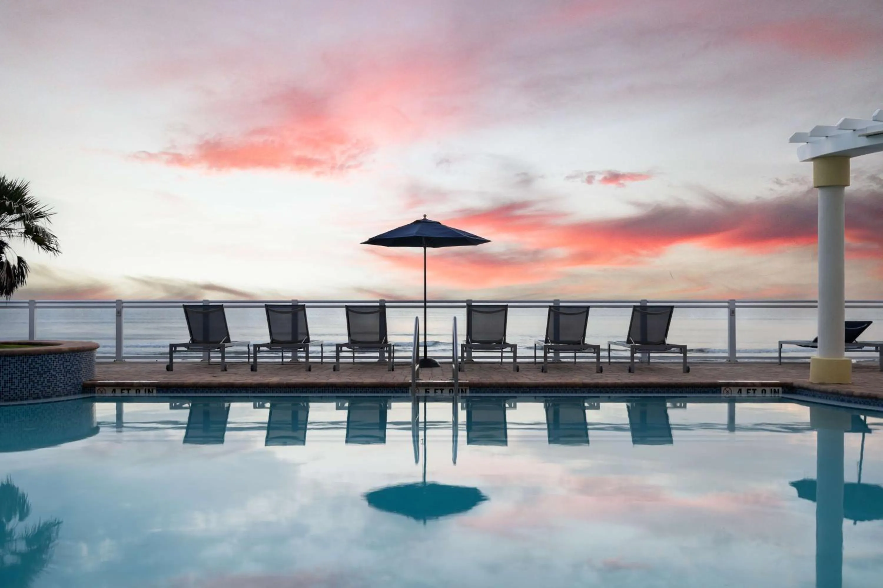 Pool view in Hilton Garden Inn Daytona Beach Oceanfront