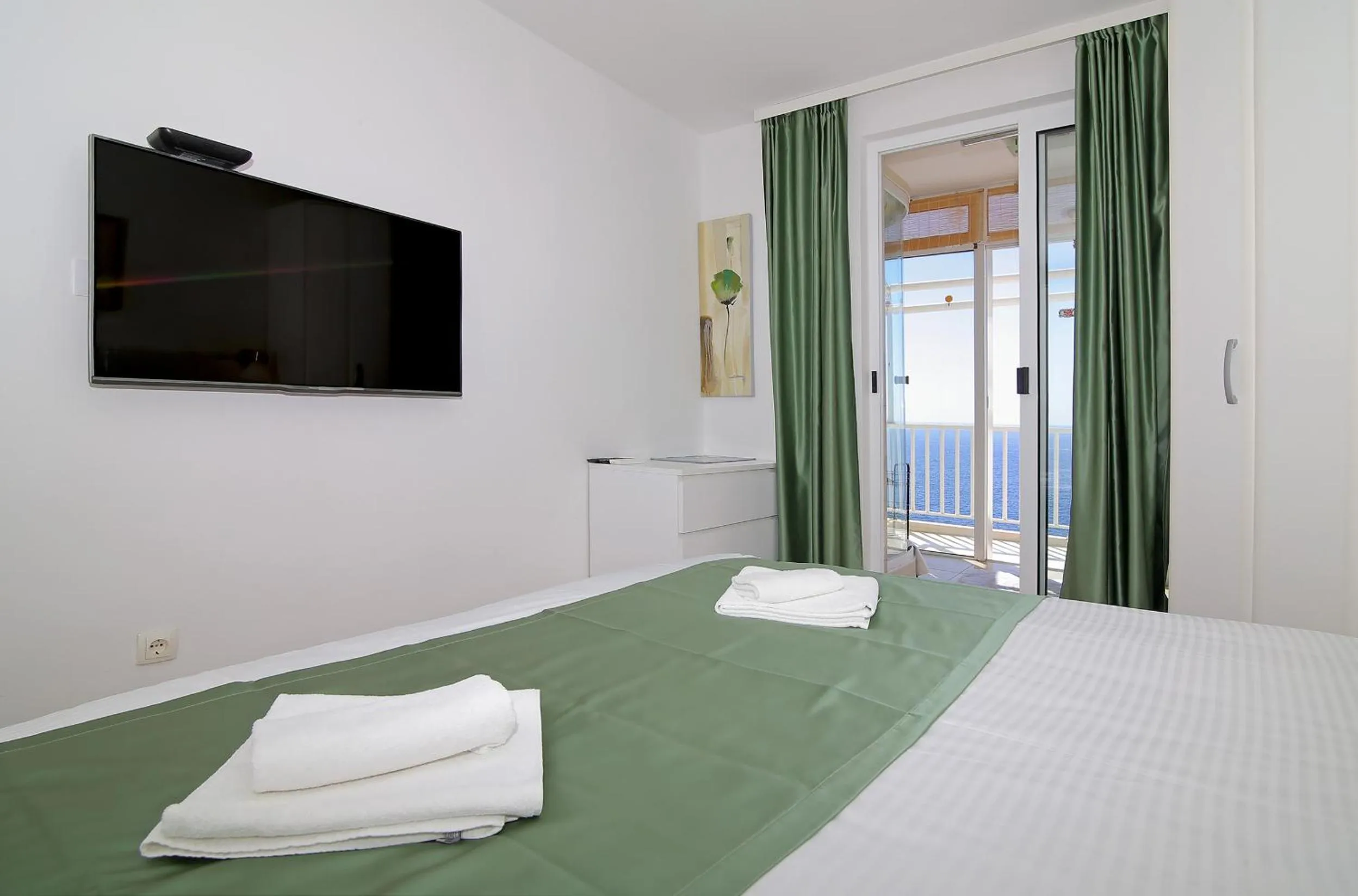 Bedroom, Bed in Kate's Place