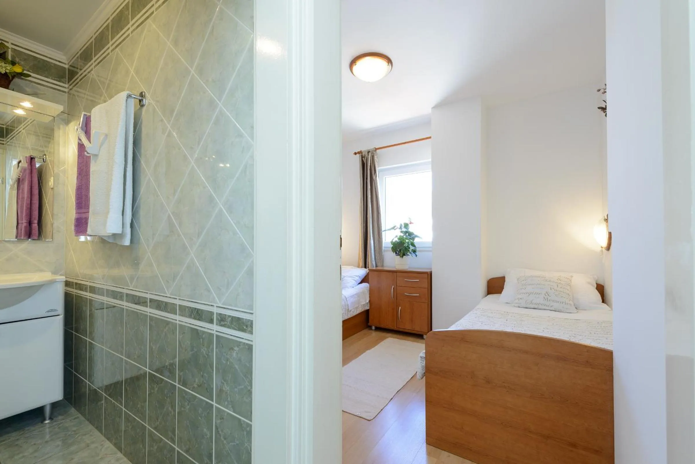 Bedroom, Bed in Kate's Place