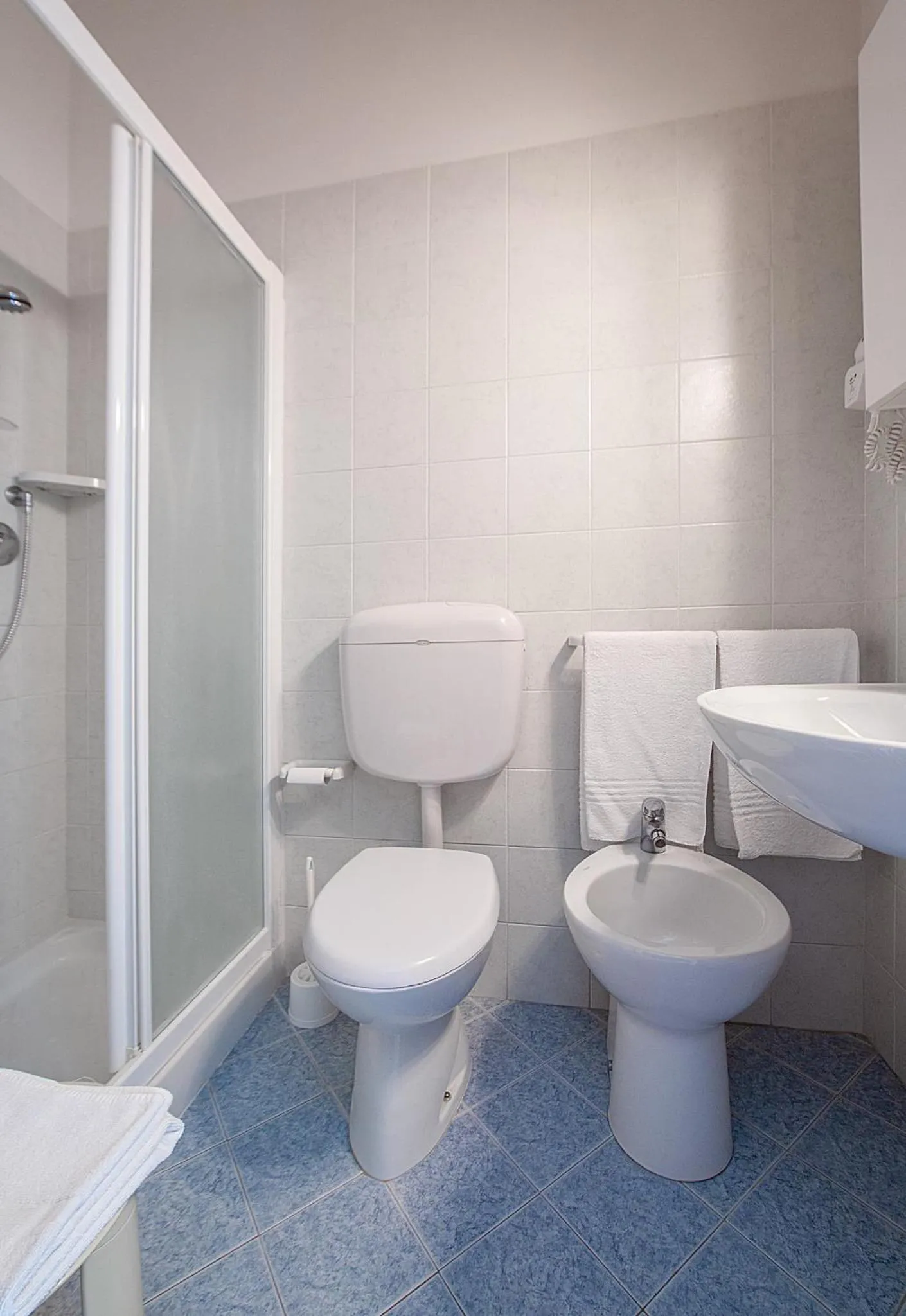 Bathroom in Hotel Ginevra