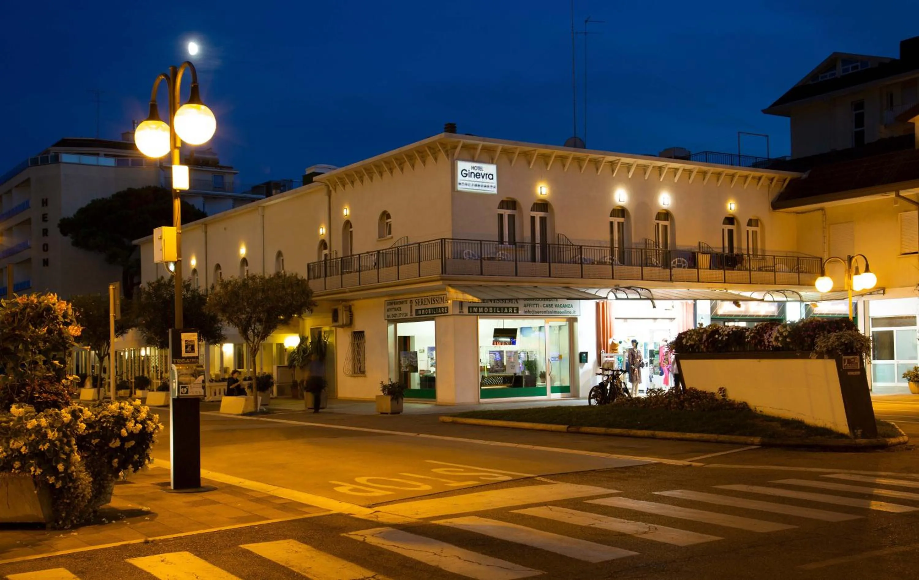 Night in Hotel Ginevra