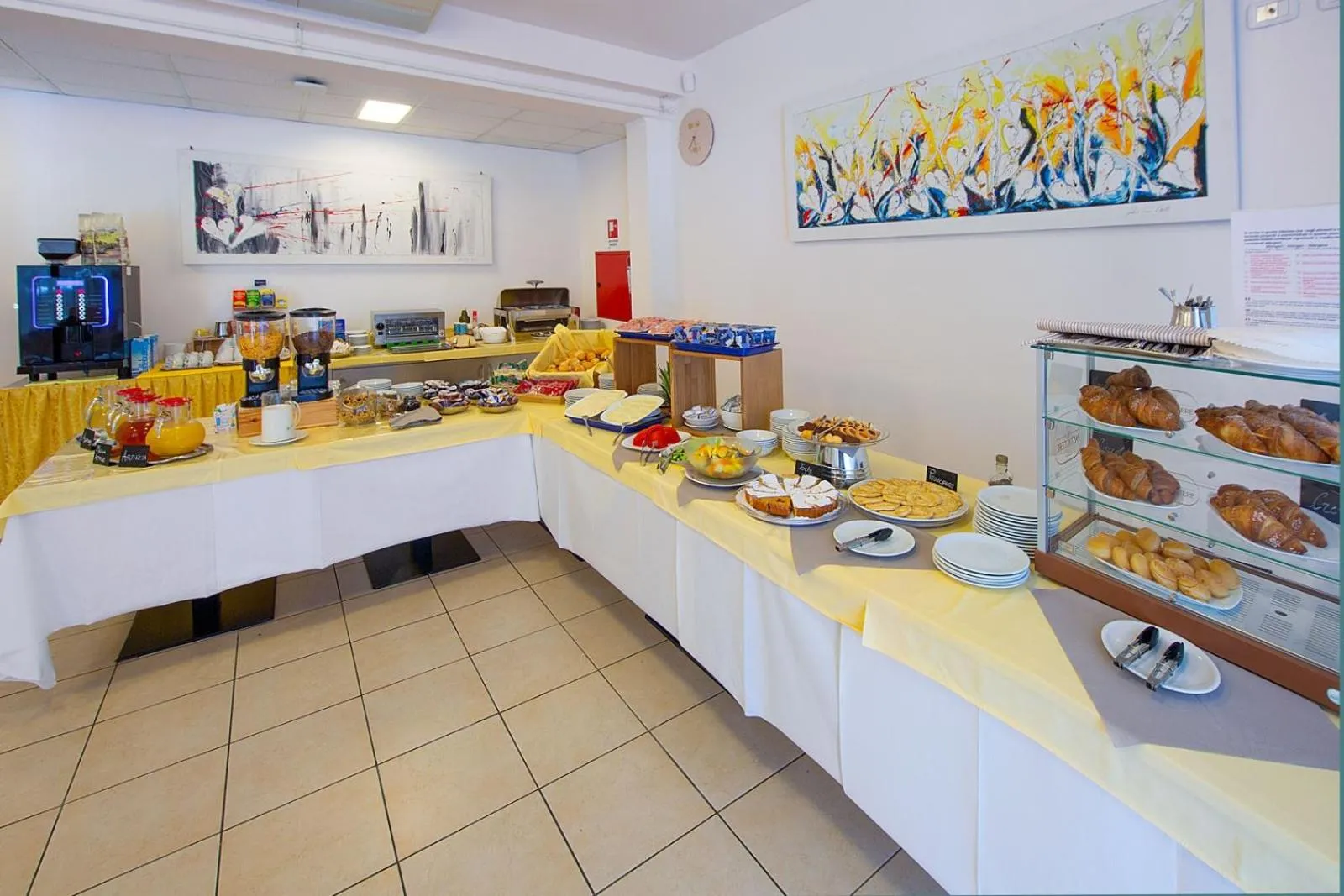 Continental breakfast in Hotel Ginevra