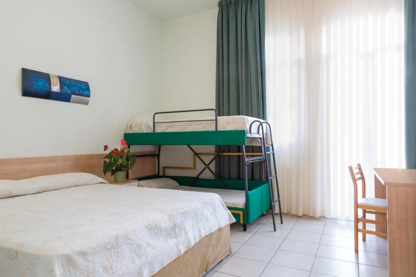 bunk bed, Bed in Hotel Ginevra