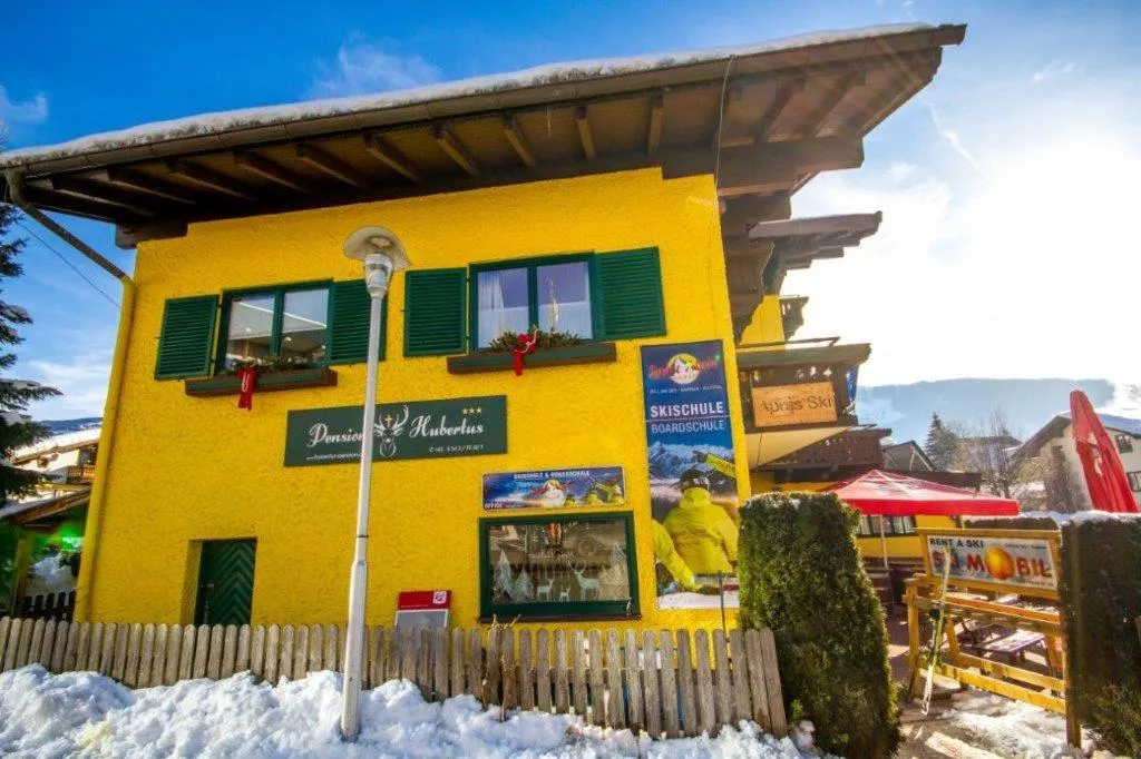Property building in Hotel Pension Hubertus